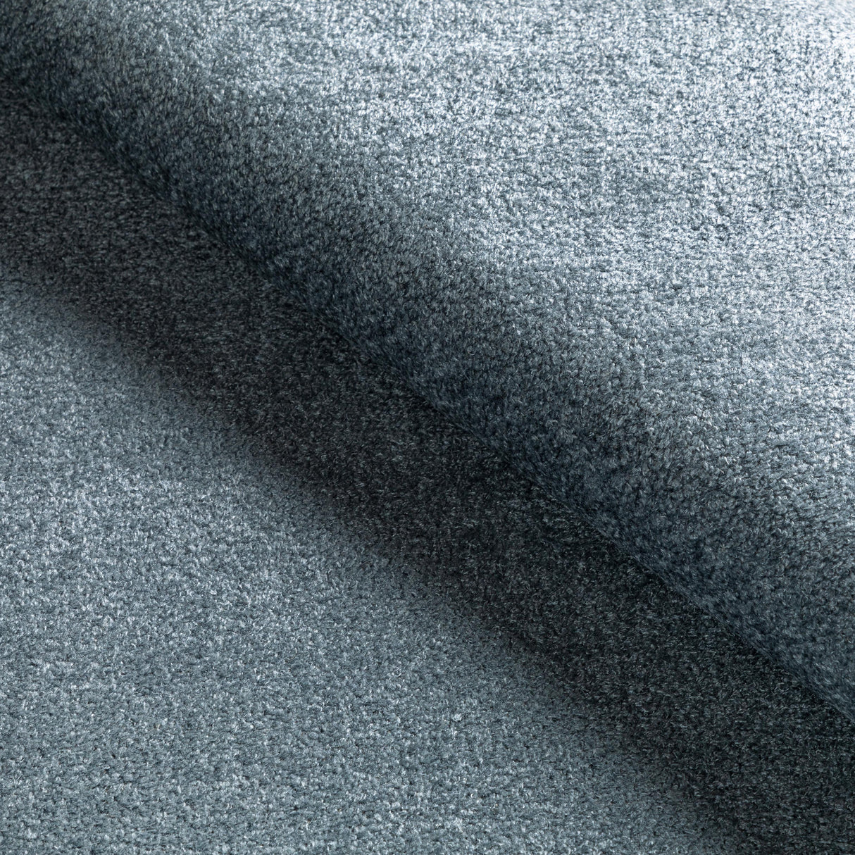 Kravet BASIC INSTINCT CHAMBRAY Upholstery Fabric