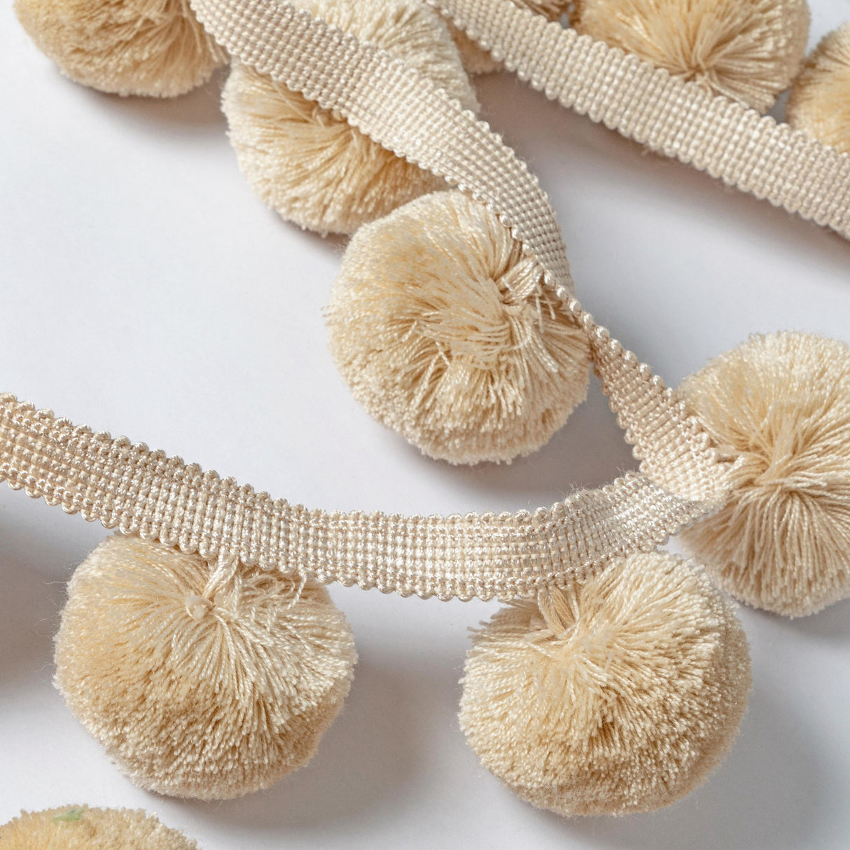 Kravet JUNGLE POMS CREAM Trim