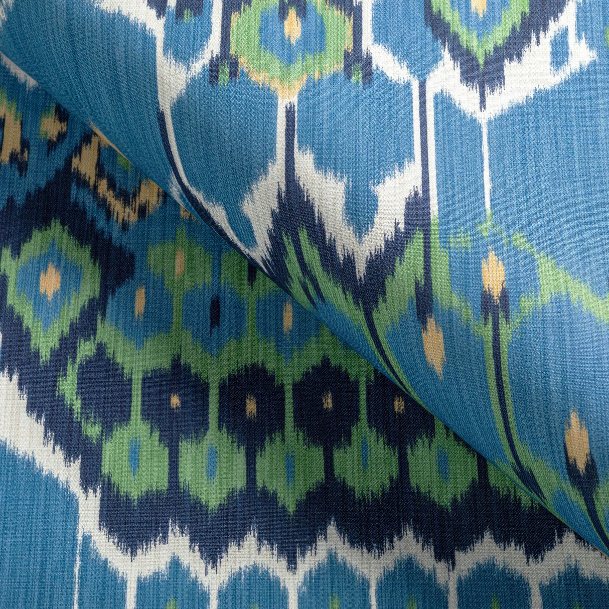 Brunschwig & Fils BONNIEUX PRINT BLUE/LEAF Fabric