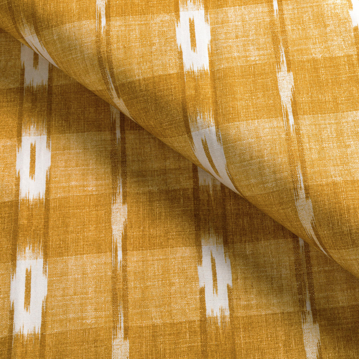 Brunschwig & Fils GIRARD PRINT GOLD Fabric