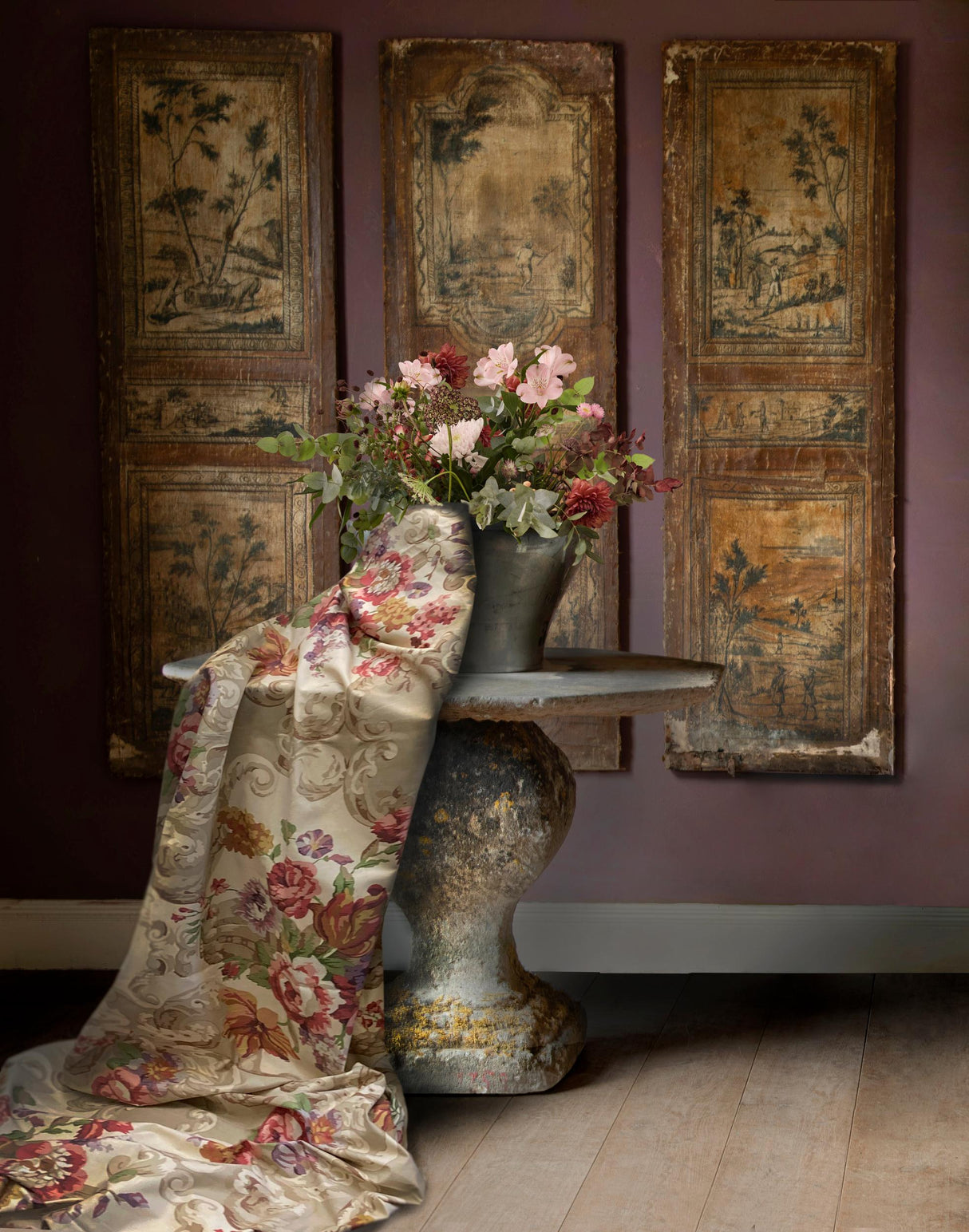 Mulberry FLORAL ROCOCO RED/PLUM Fabric