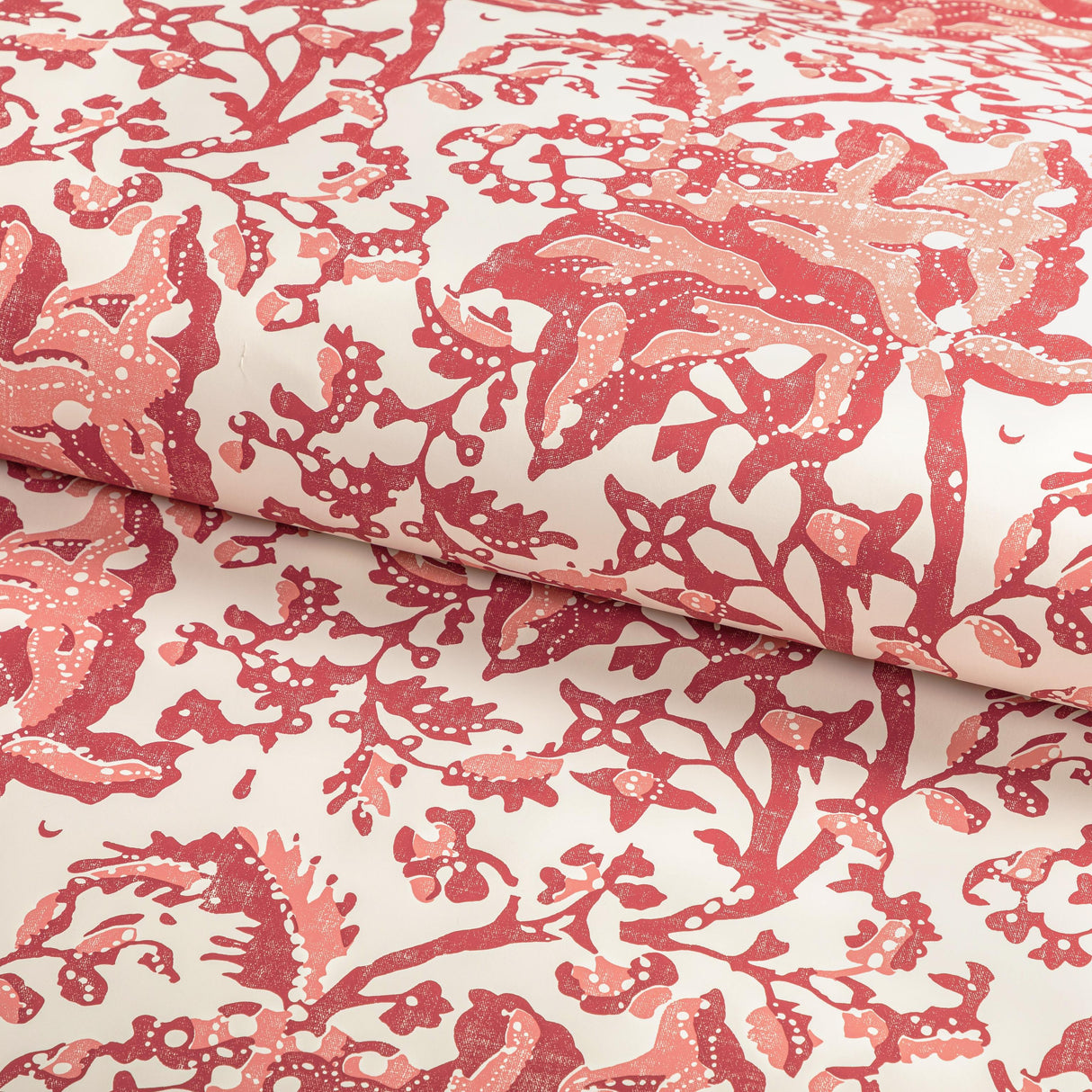Brunschwig & Fils WEYMOUTH RED Wallpaper