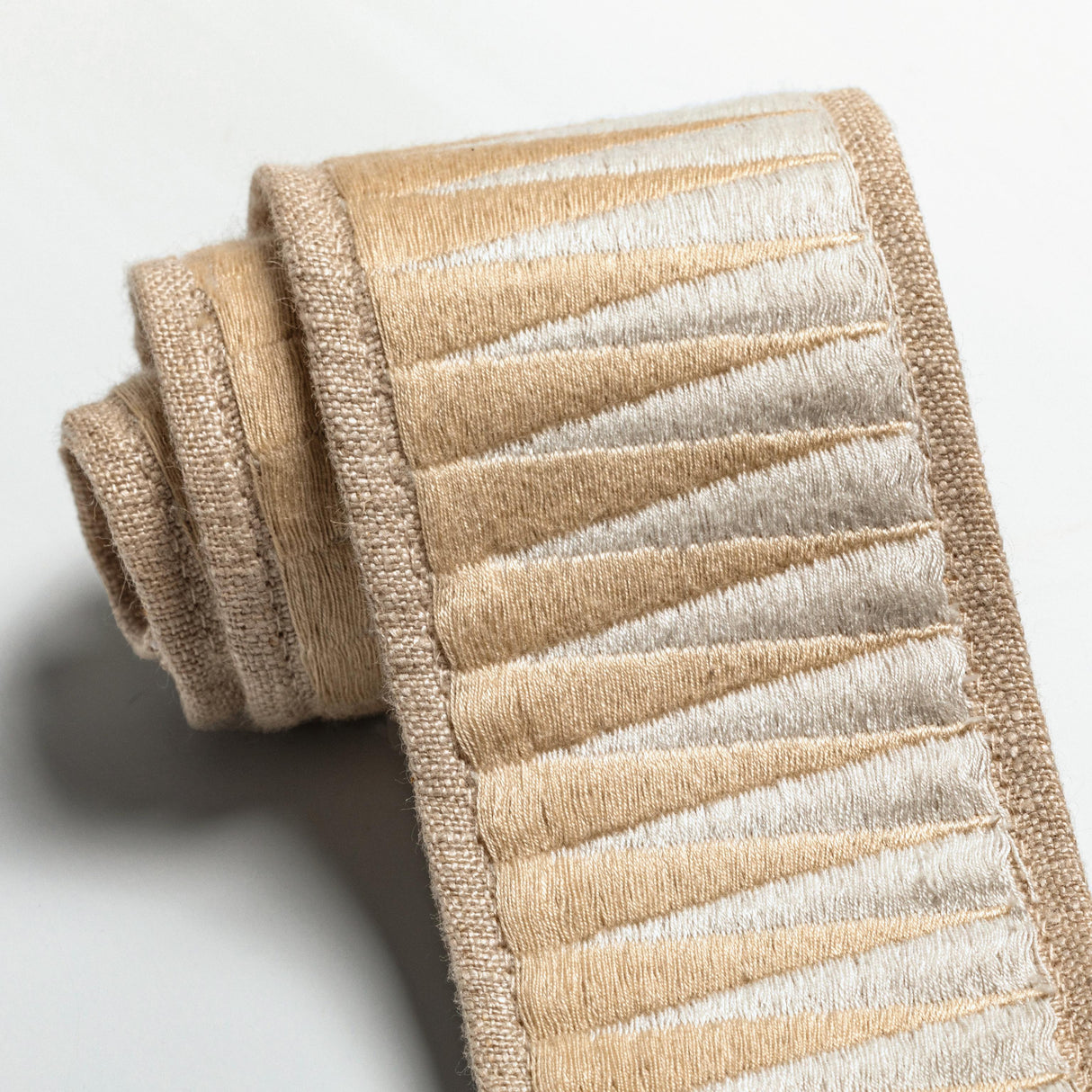 Lee Jofa BRAVADO TAPE VANILLA CREAM Trim