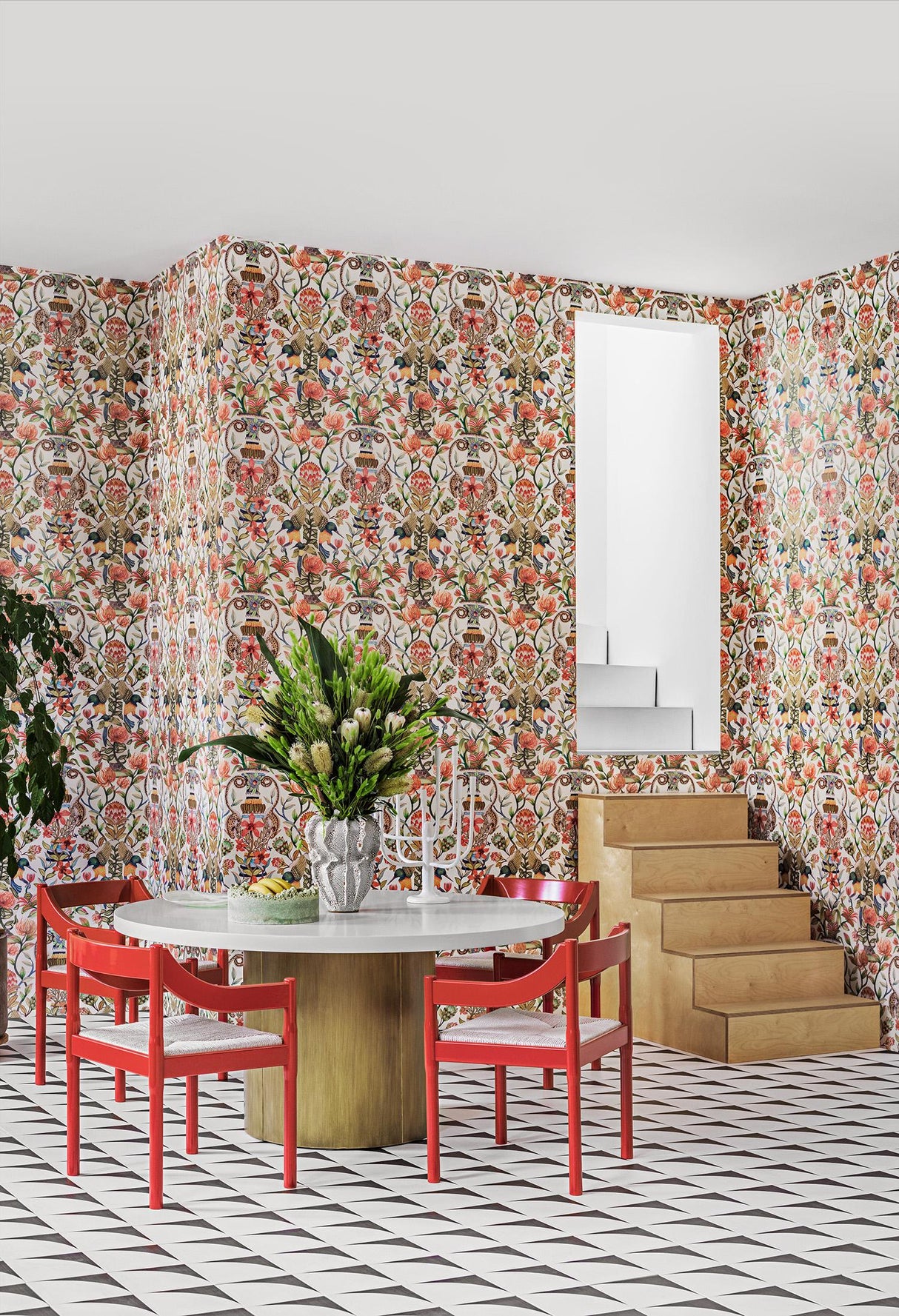 Cole & Son PROTEA GARDEN OGRN&TNGRN/WHT Wallpaper