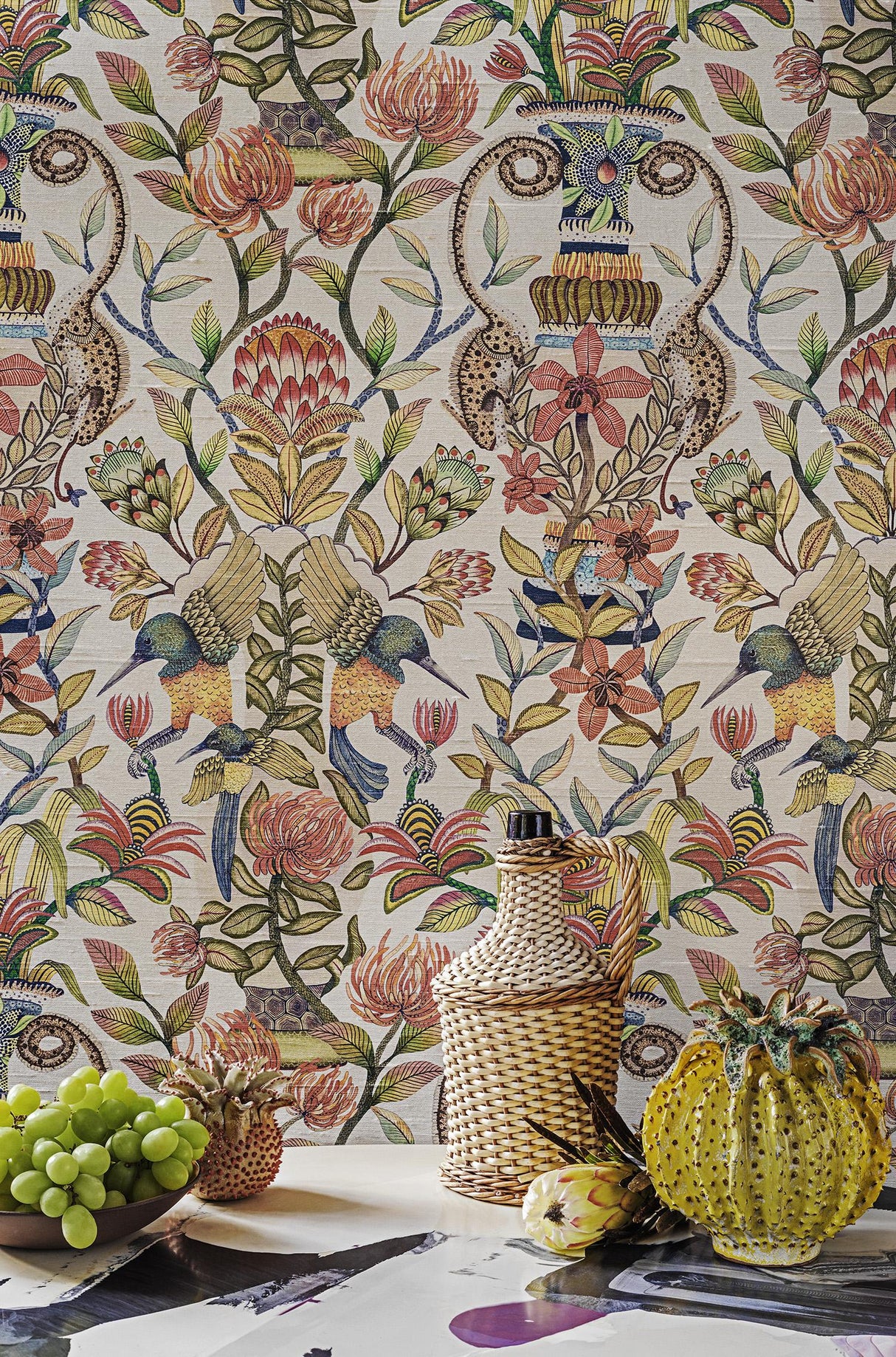 Cole & Son PROTEA GARDEN OGRN&TNGRN/WHT Wallpaper