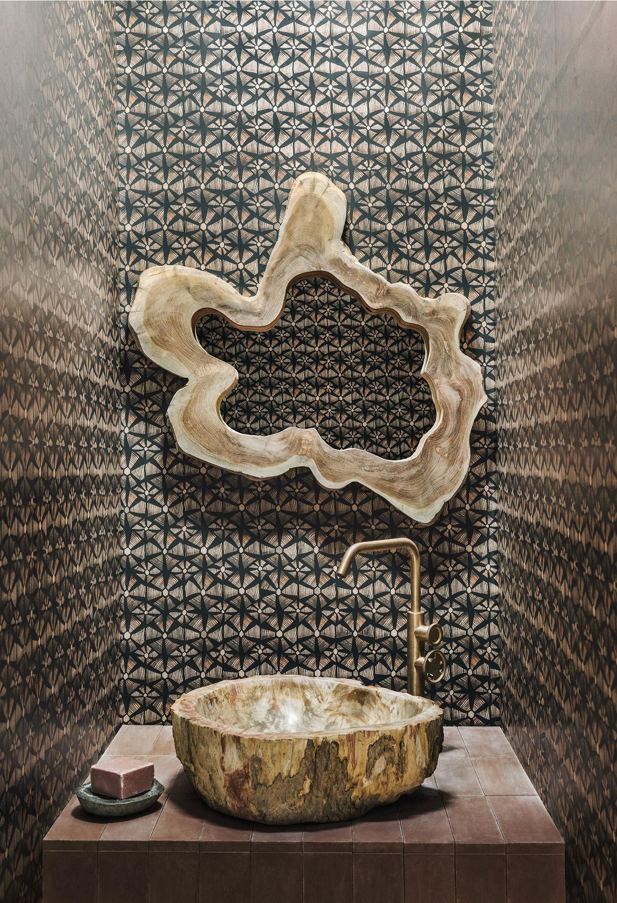 Cole & Son KALAHARI SPICE & BLACK Wallpaper