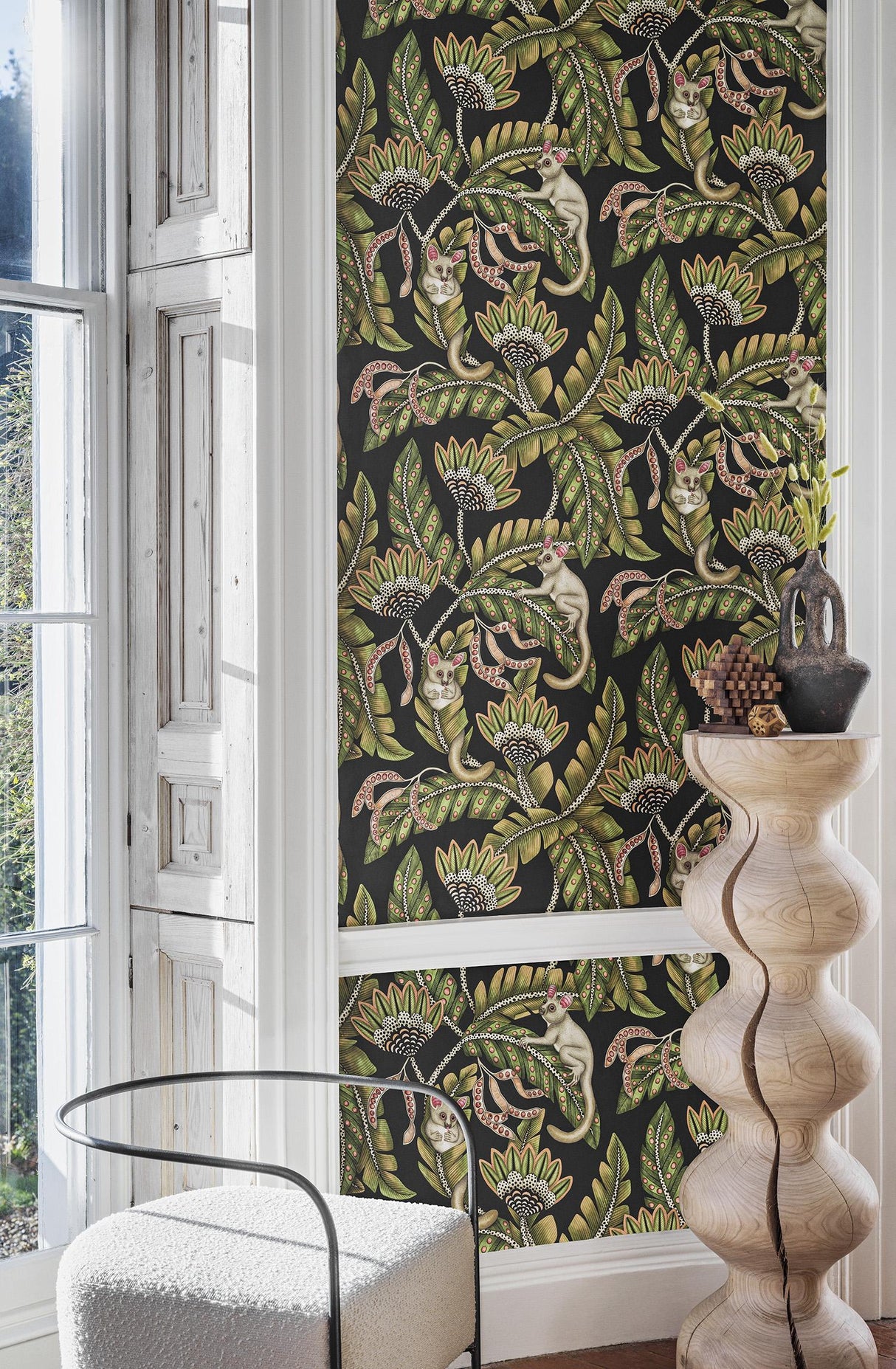 Cole & Son BUSH BABY SPGRN&ORNG/BLCK Wallpaper