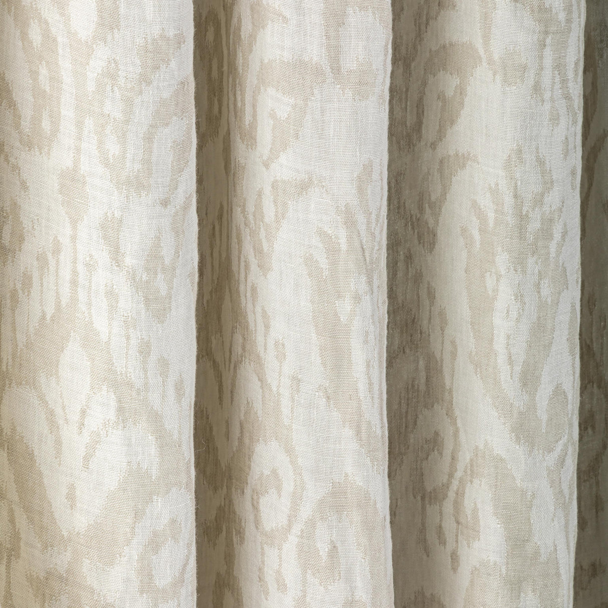 Lee Jofa LEANDRO SHEER NATURAL Drapery Fabric
