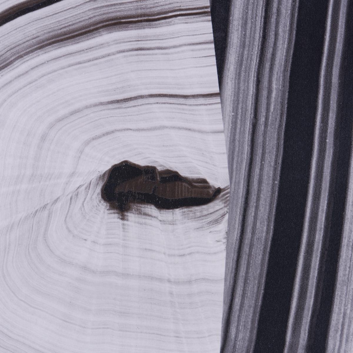 Schumacher Agate Slice Black And White Wallpaper