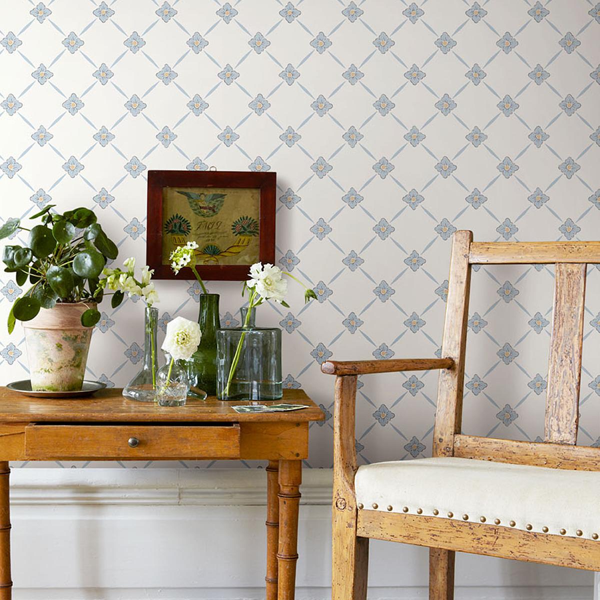 Borastapeter Linn Blue And Gold Wallpaper