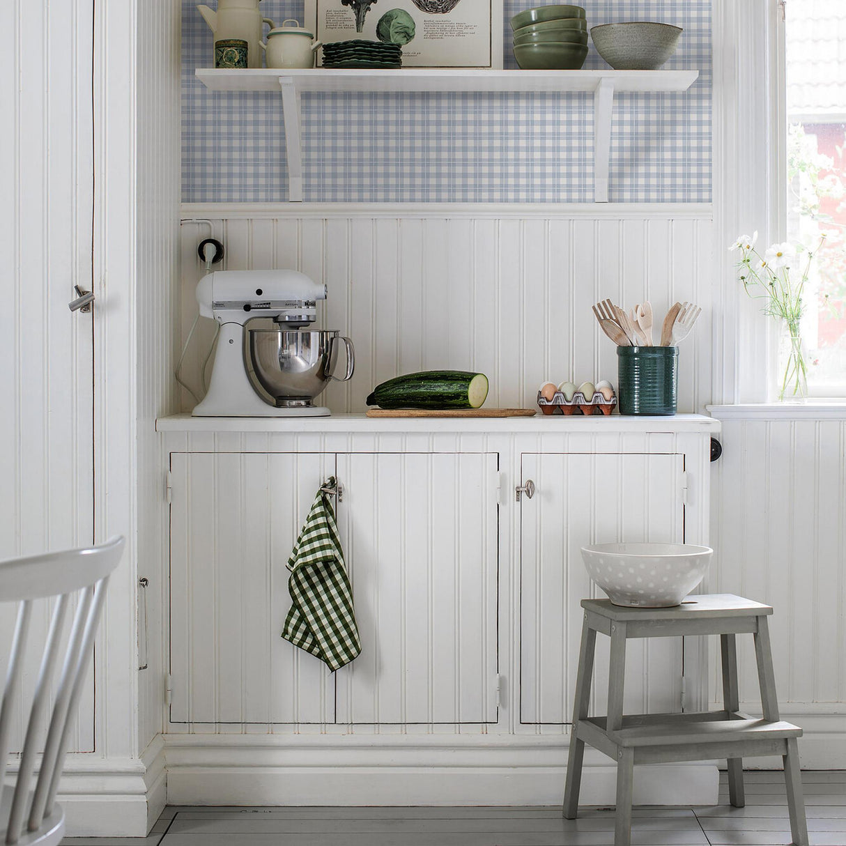 Borastapeter Frida Blue Wallpaper