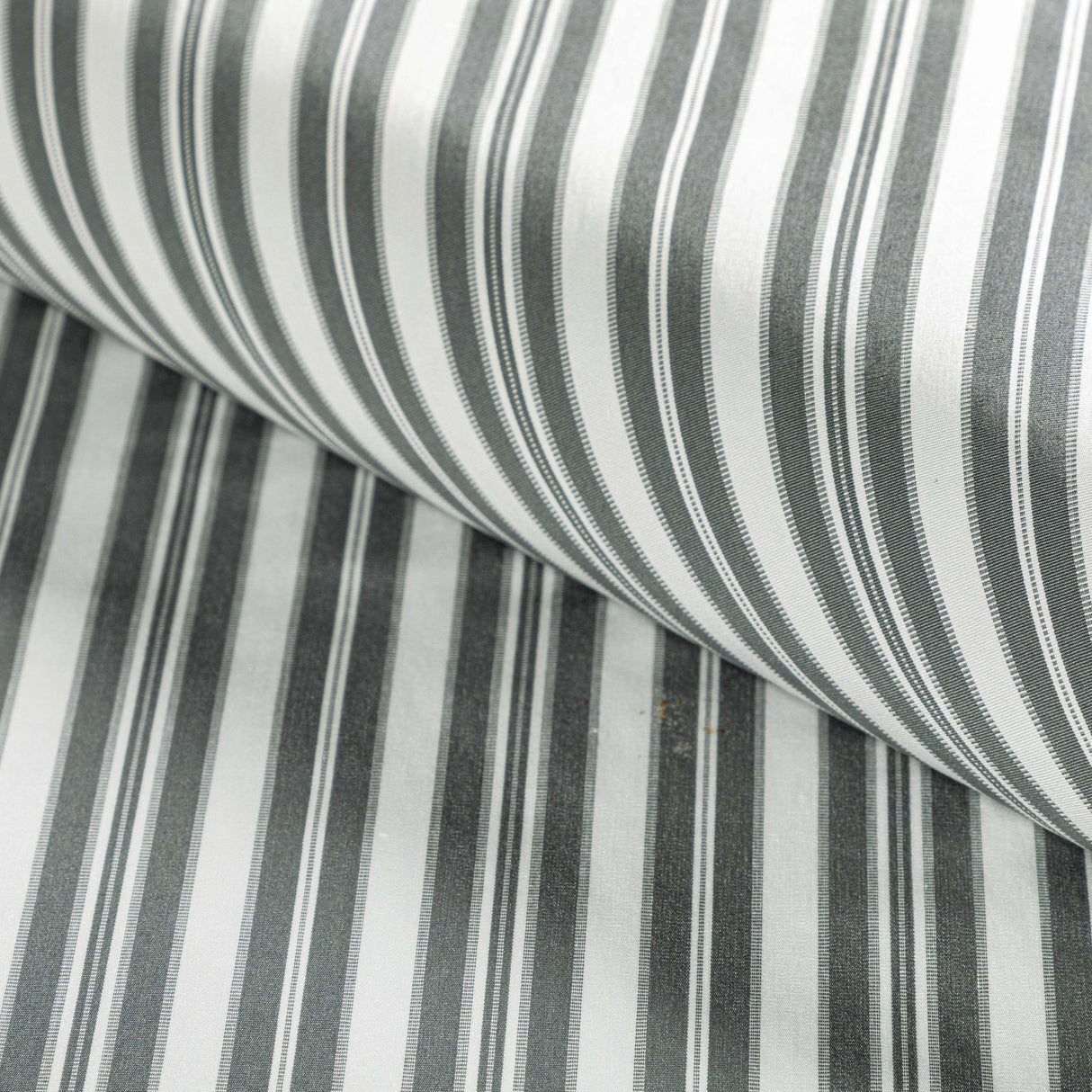 Kravet REGENCY ROW GRAPHITE Upholstery Fabric