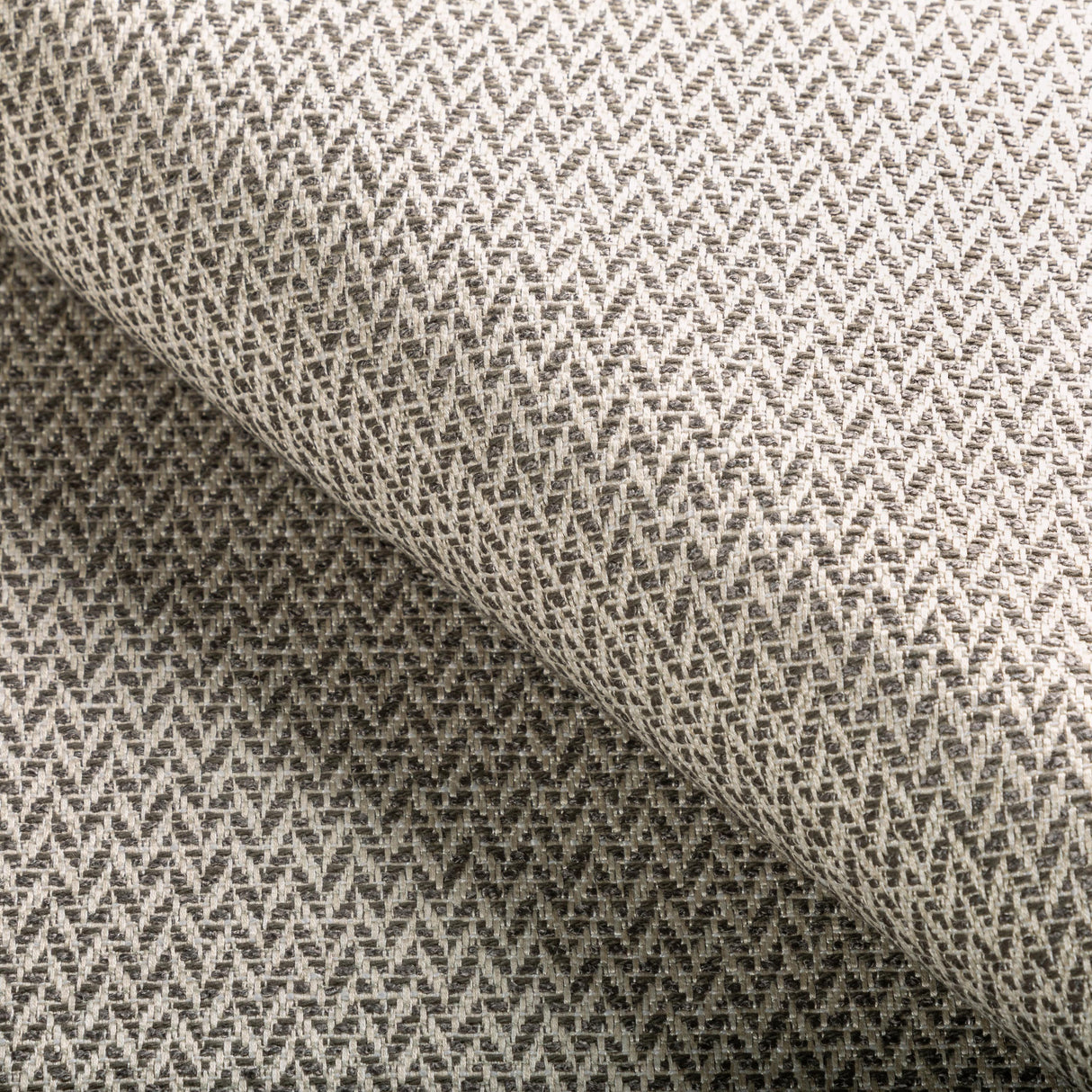 Kravet DESIGN 36418 1101 Upholstery Fabric