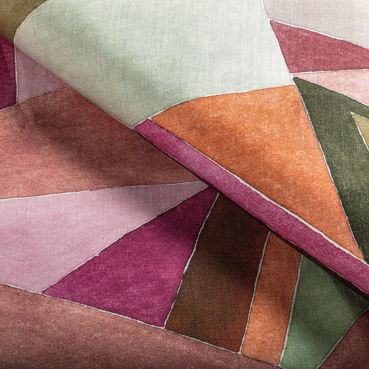 Lee Jofa ROULADE PRINT ROSE/LEAF Fabric