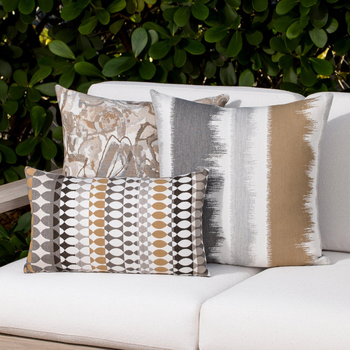 Elaine Smith Modern Oval Dune Multi 12"x20" Decorative Pillow