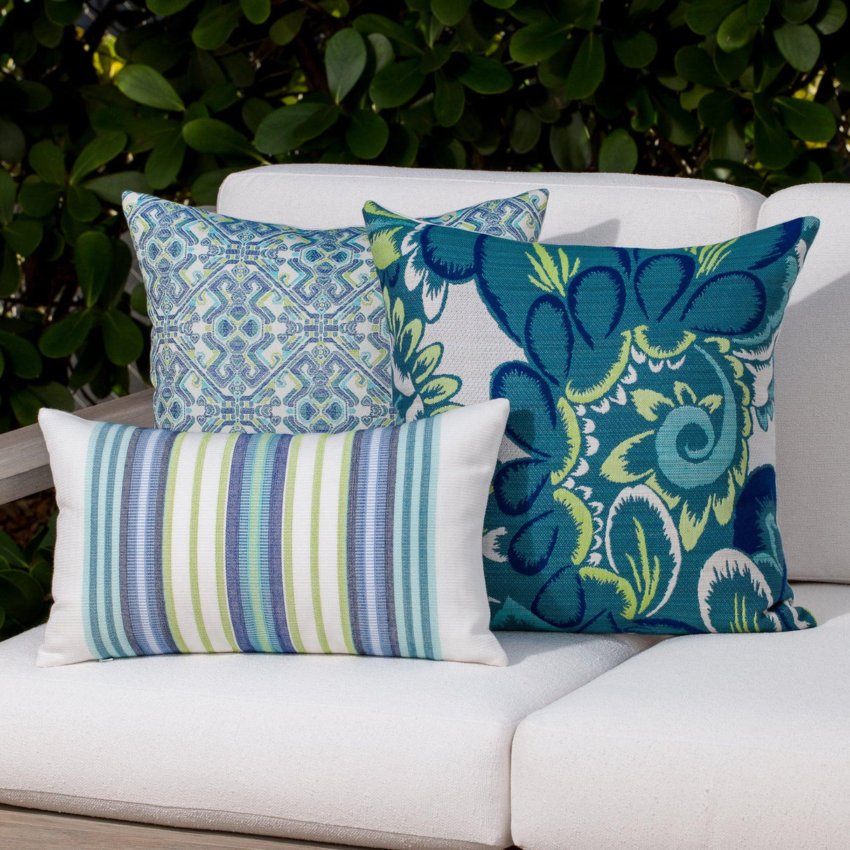 Elaine Smith Floral Wave Teal 20"x20" Decorative Pillow