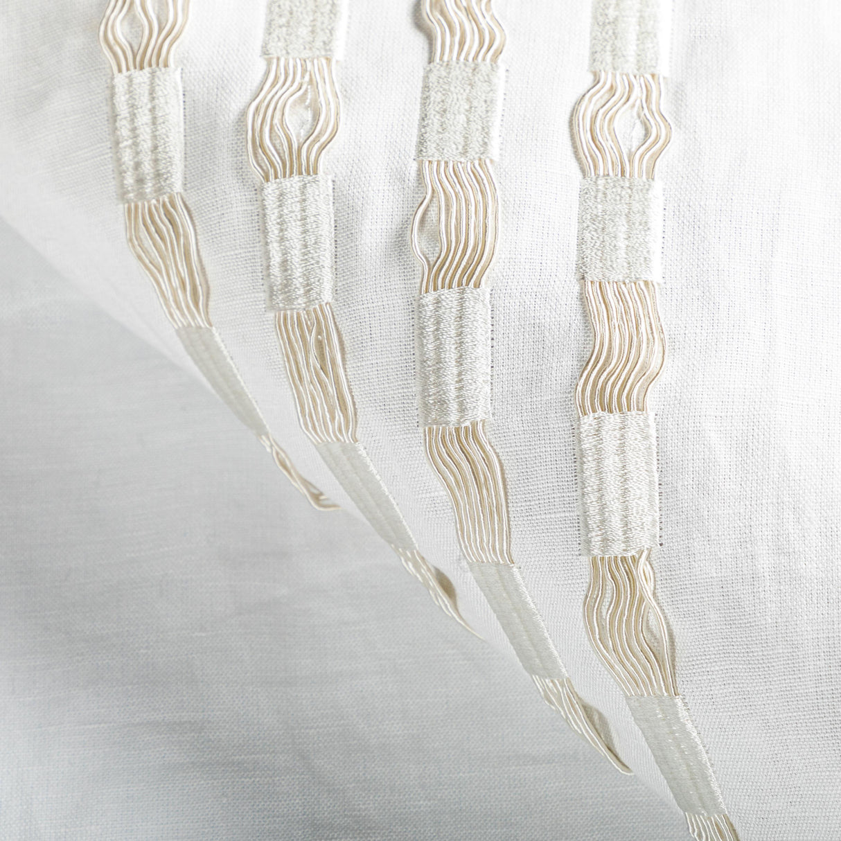 Kravet LINEAR EFFECT IVORY Fabric