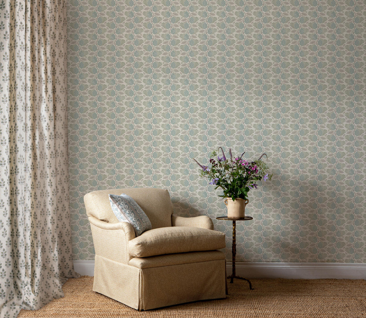 G P & J Baker CALCOT AQUA Wallpaper