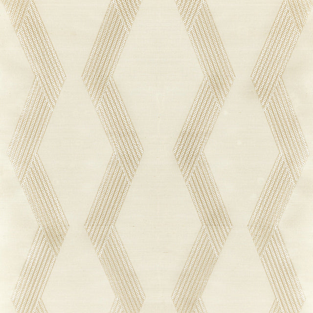 Kravet CHAINLINK EMB SISAL BONE Wallpaper