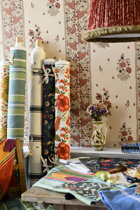 MindTheGap SZPVIZ STRIPE Heavy Linen Natural linen Fabric