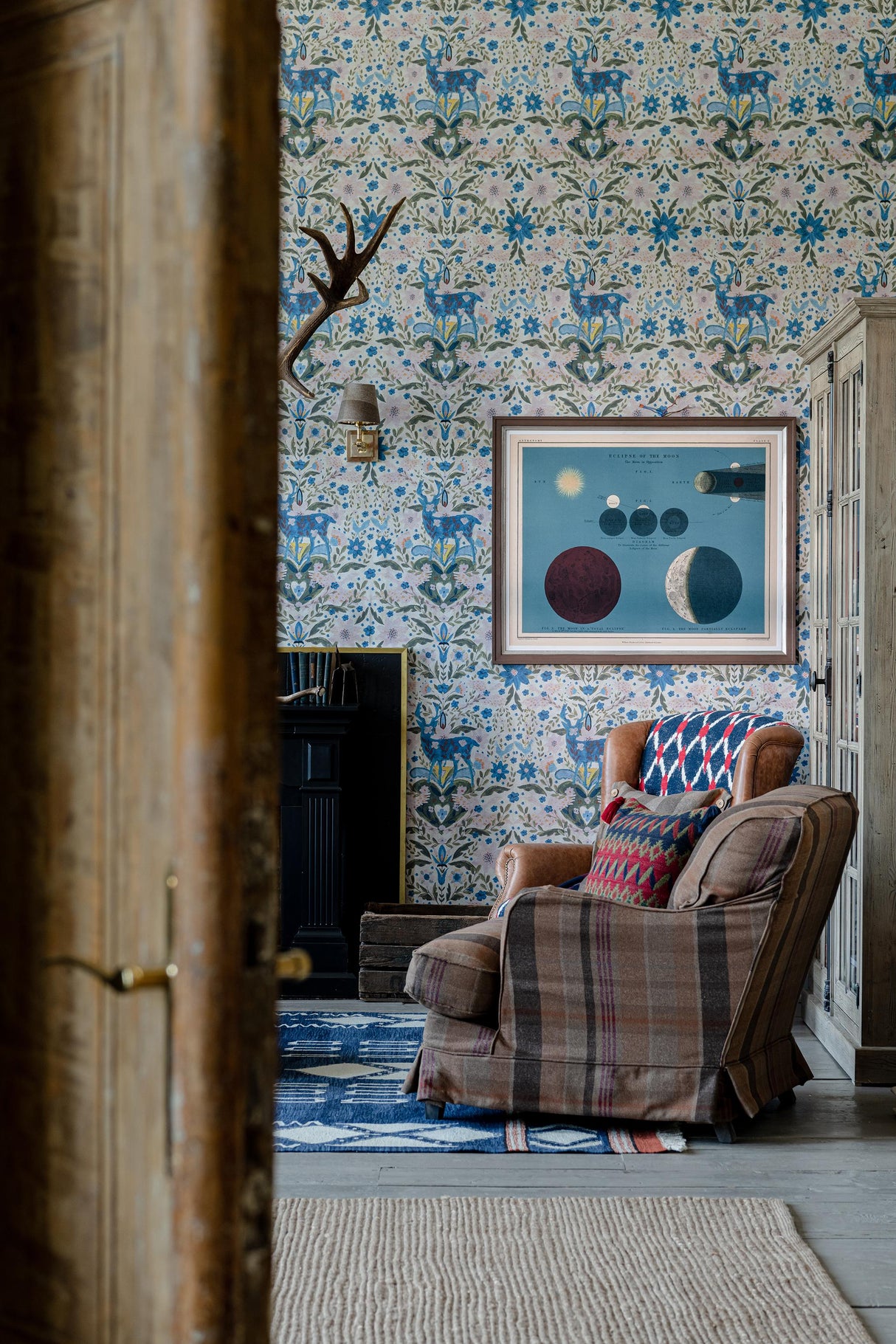 MindTheGap DER KNIG Light Blue TYROL Wallpaper