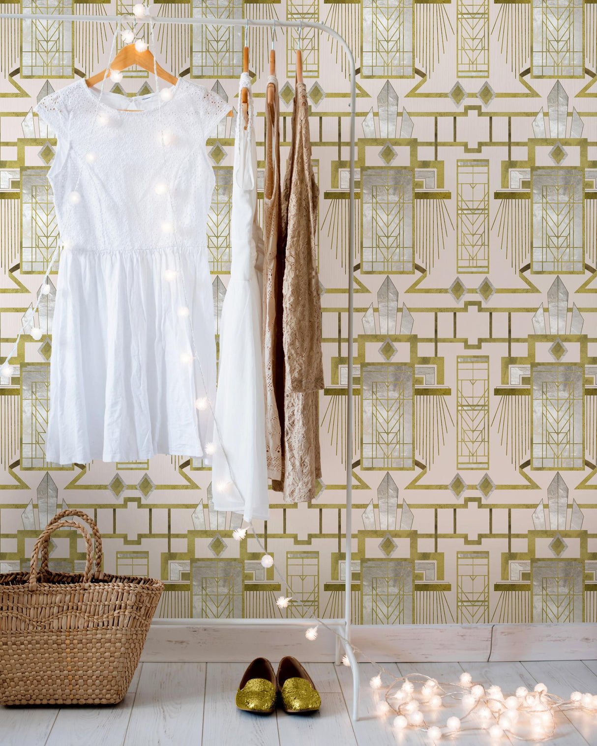 MindTheGap GLAMOUR Metropolis Wallpaper