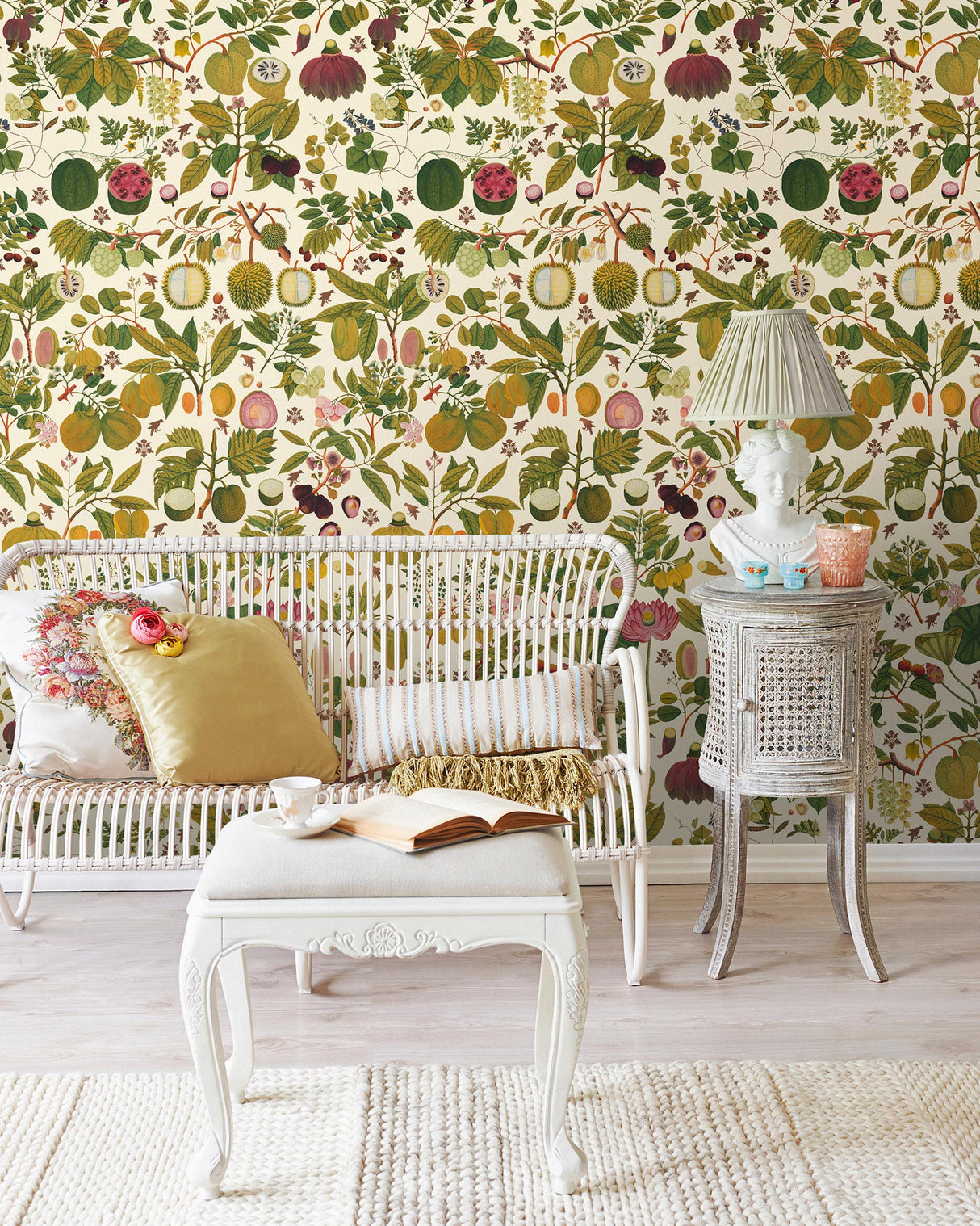 MindTheGap ASIAN FRUITS AND FLOWERS FLORILEGIUM Wallpaper