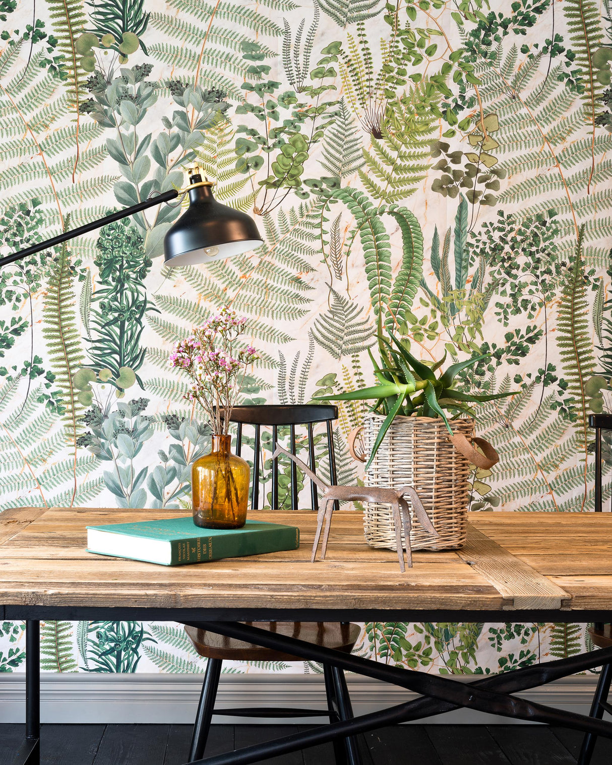 MindTheGap GREEN SANCTUARY FLORILEGIUM Wallpaper