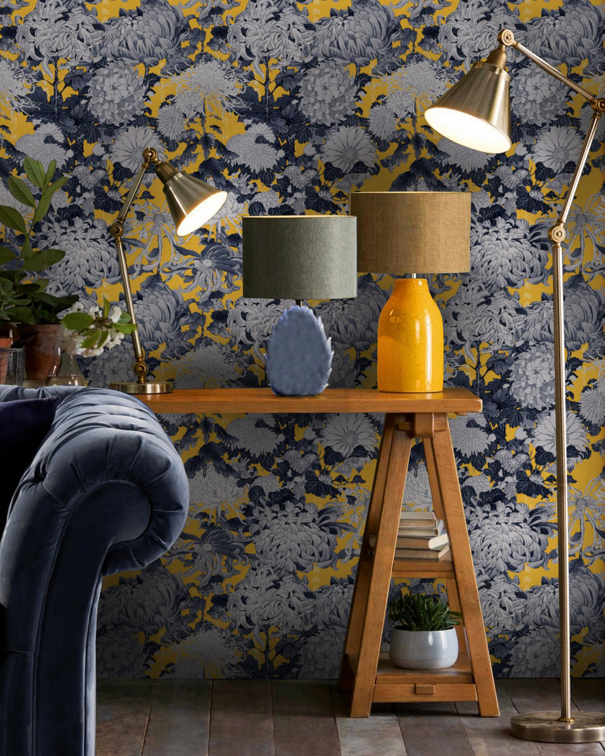 MindTheGap CHRYSANTHEMUMS Yellow FLORILEGIUM Wallpaper