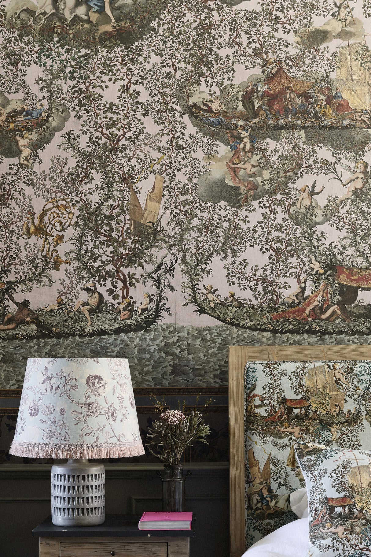 MindTheGap JOURNEY TO EDEN Dark IMAGINARIUM Wallpaper