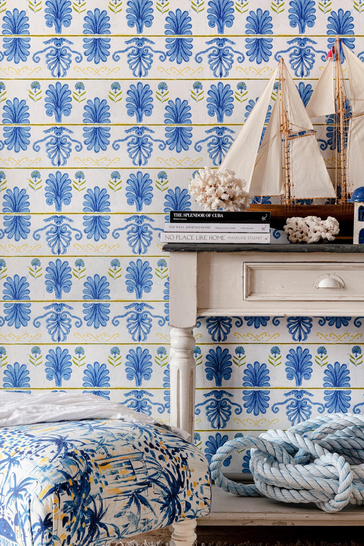 MindTheGap MYKONOS VILLA MOTIF White Sand SUNDANCE VILLA Wallpaper