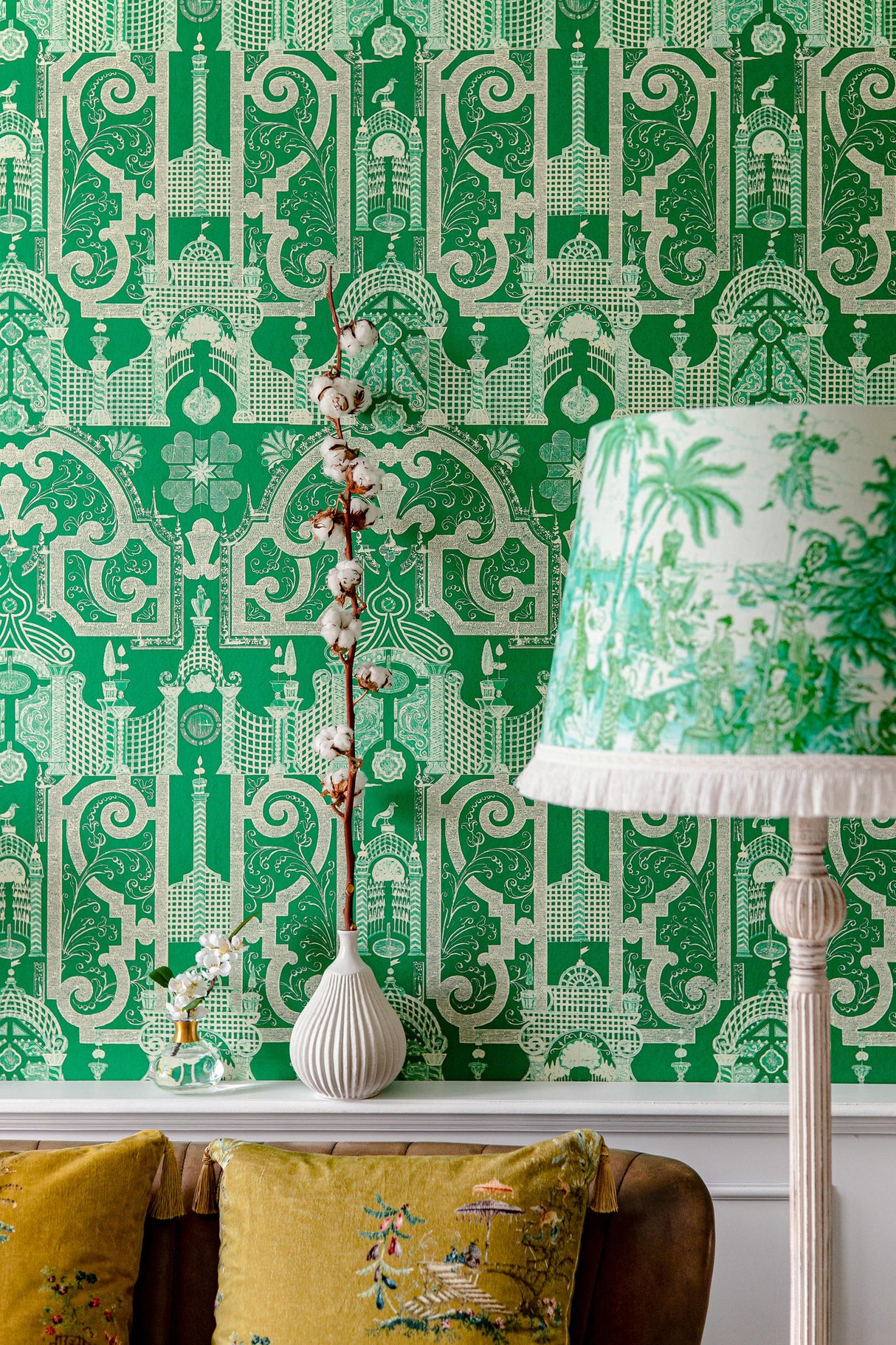 MindTheGap EMPEROR'S LABYRINTH Greenlake Chinese Garden Wallpaper