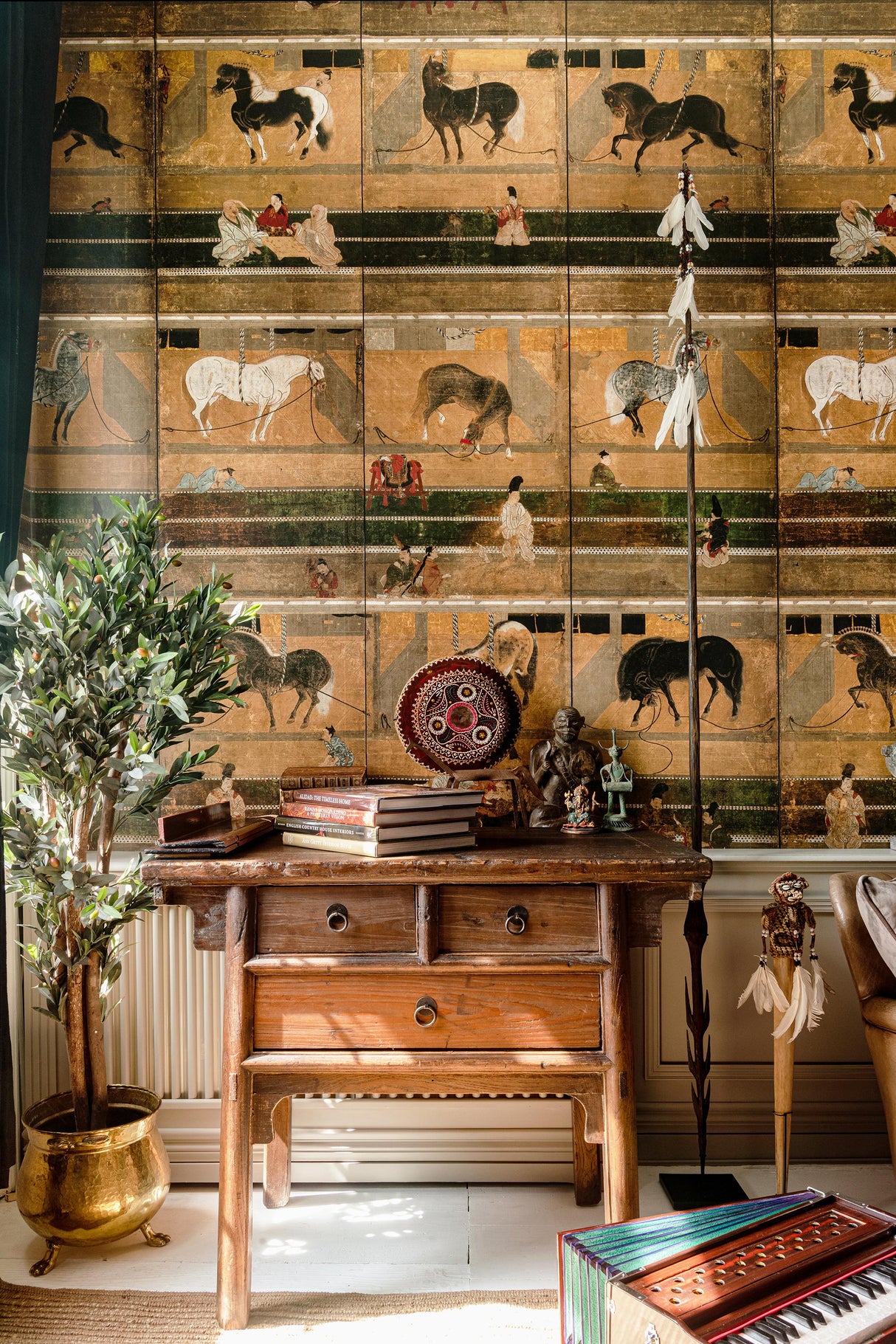 MindTheGap HORSE STABLE The Curator's Cabinet Wallpaper