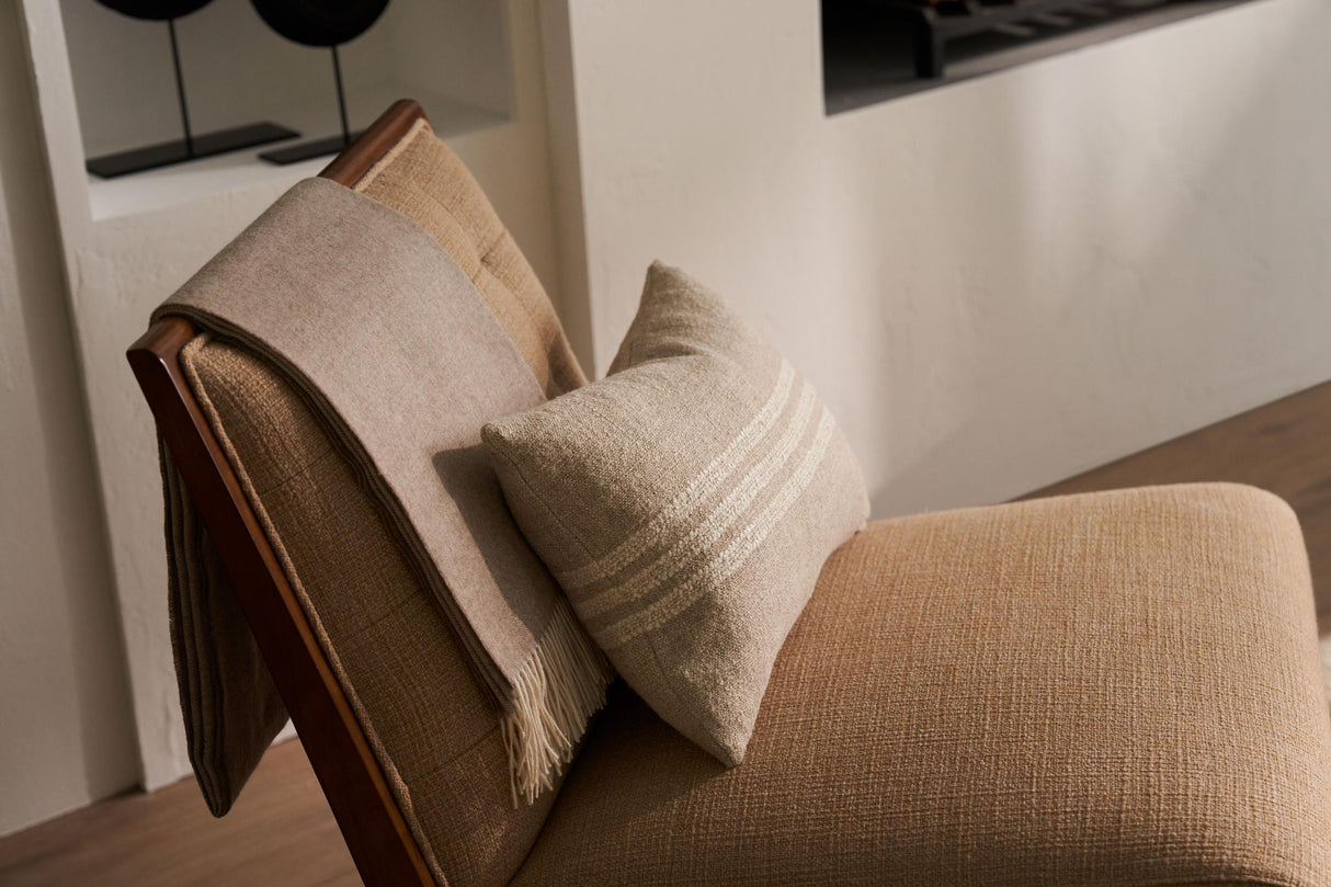 Kravet VENTURENO GOLD COAST Upholstery Fabric