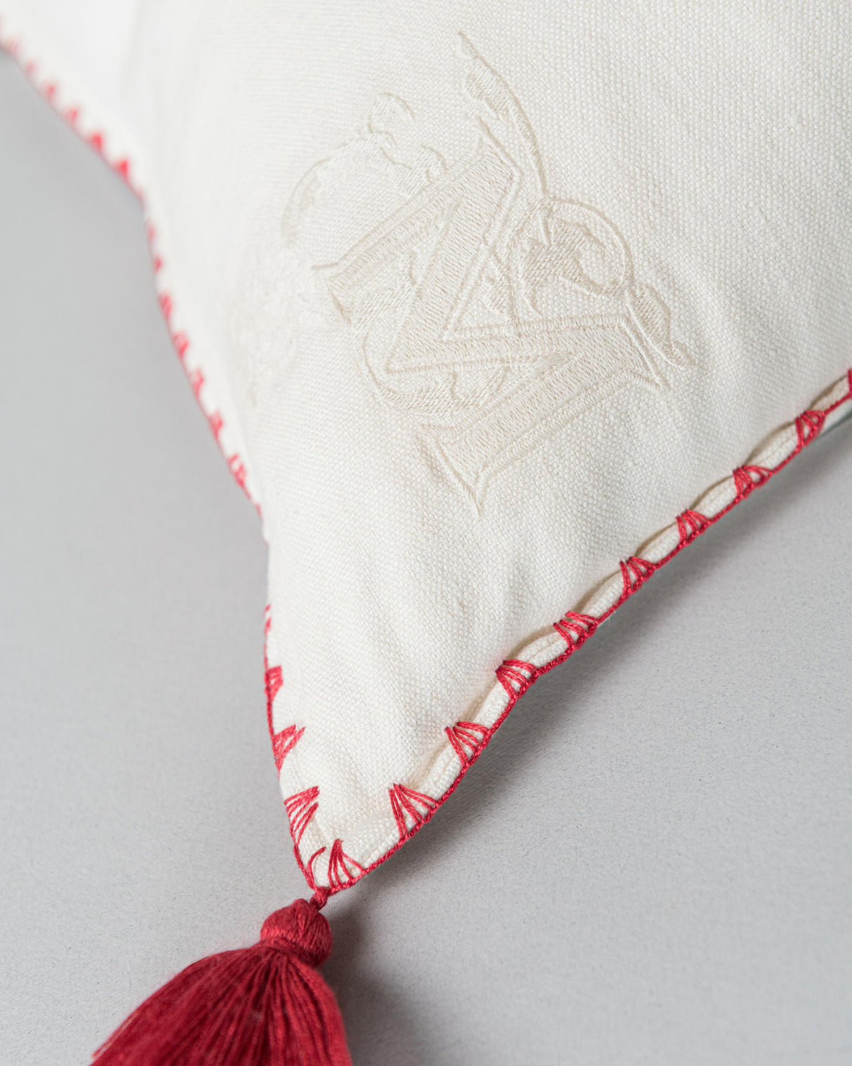 MindTheGap ROOTS OF TRANSYLVANIA Cushions Pillow