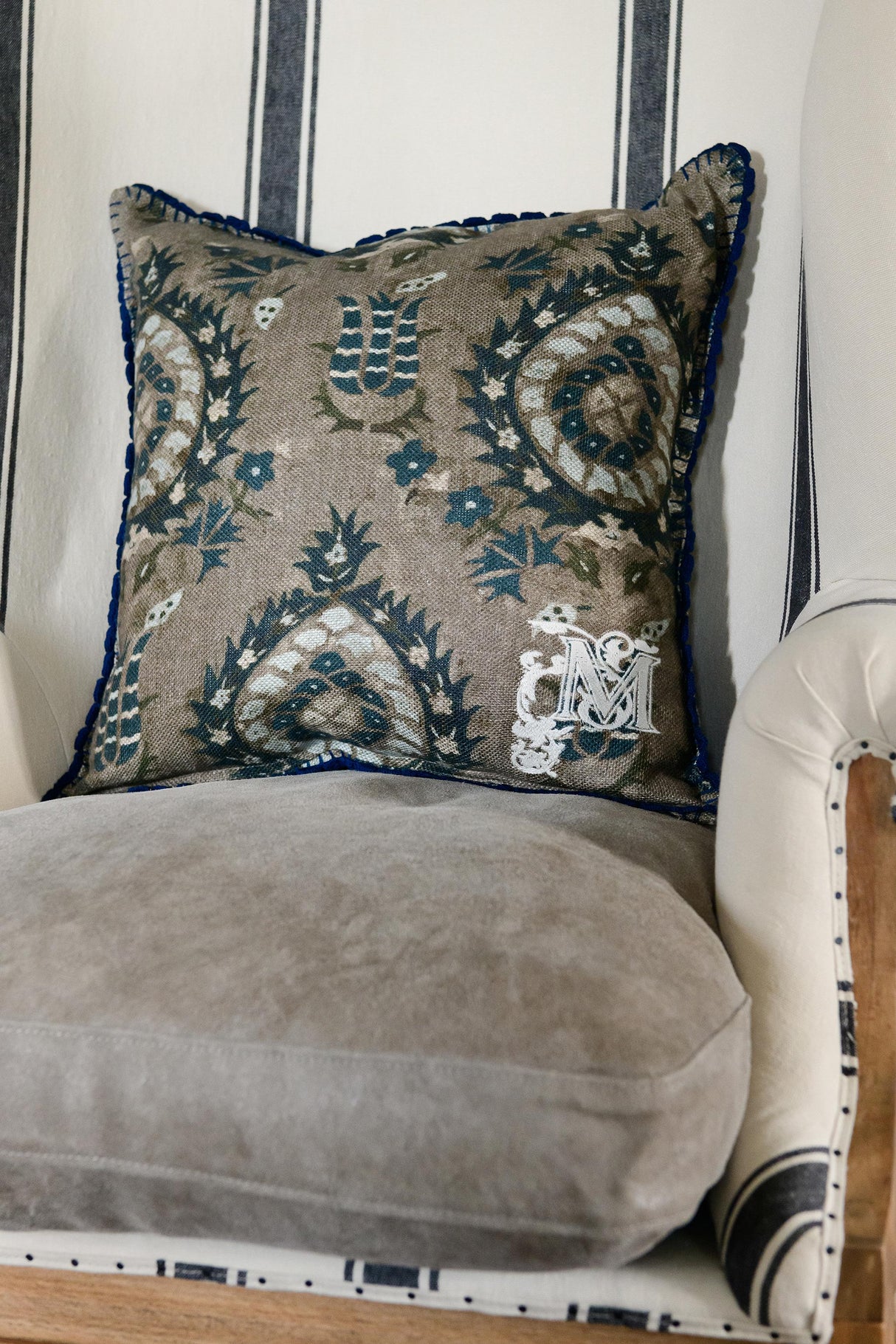 MindTheGap FLOURISH Cushions Pillow