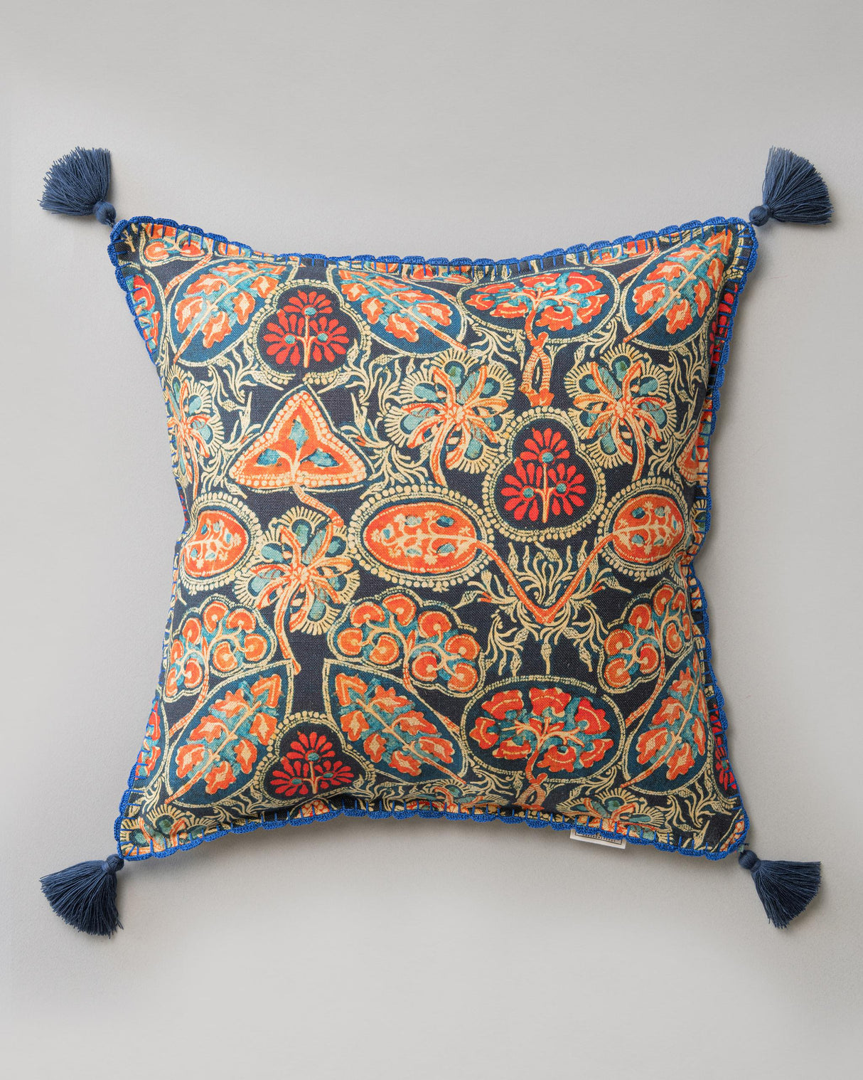MindTheGap HEIRLOOM Cushions Pillow