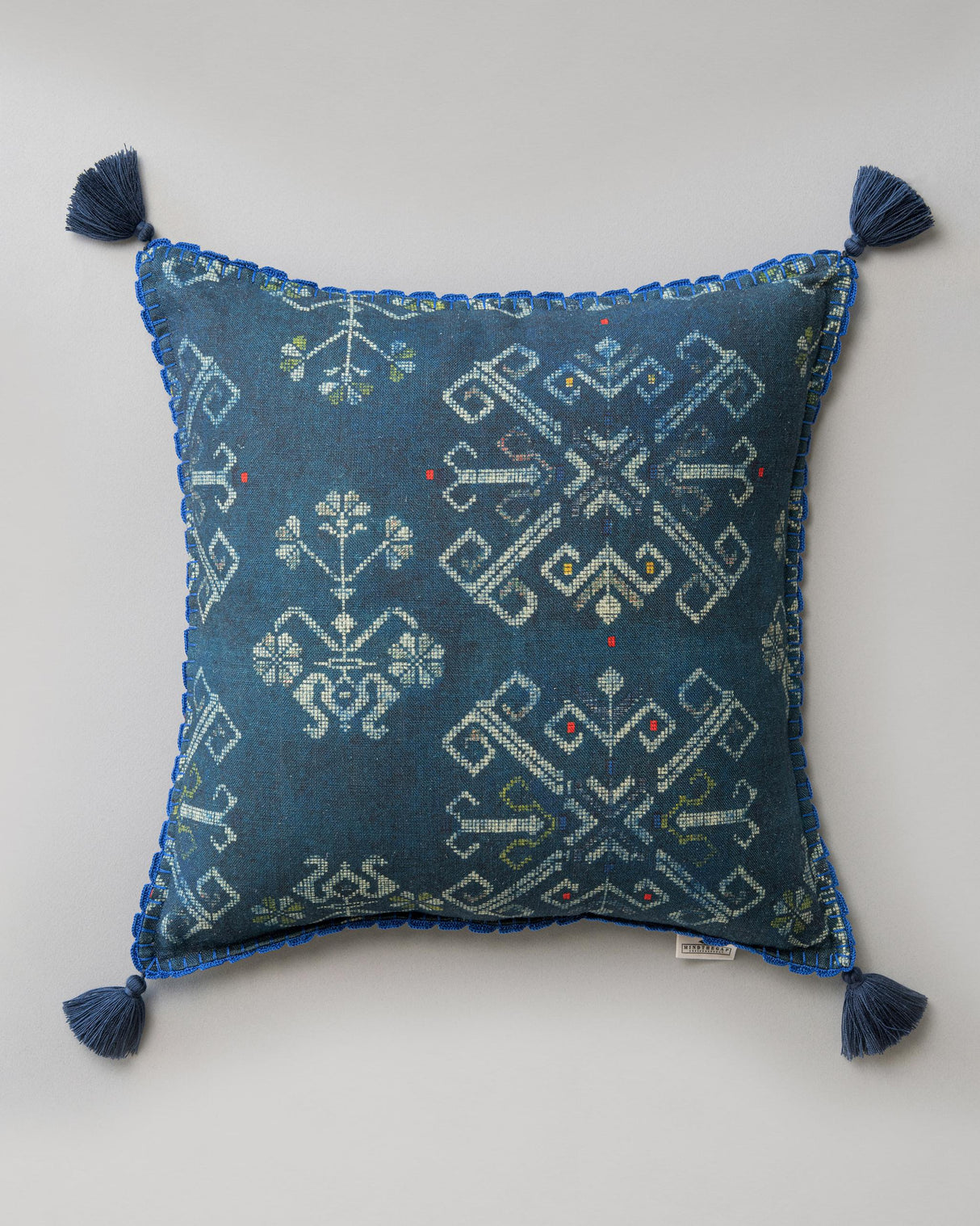 MindTheGap ROOTS Cushions Pillow