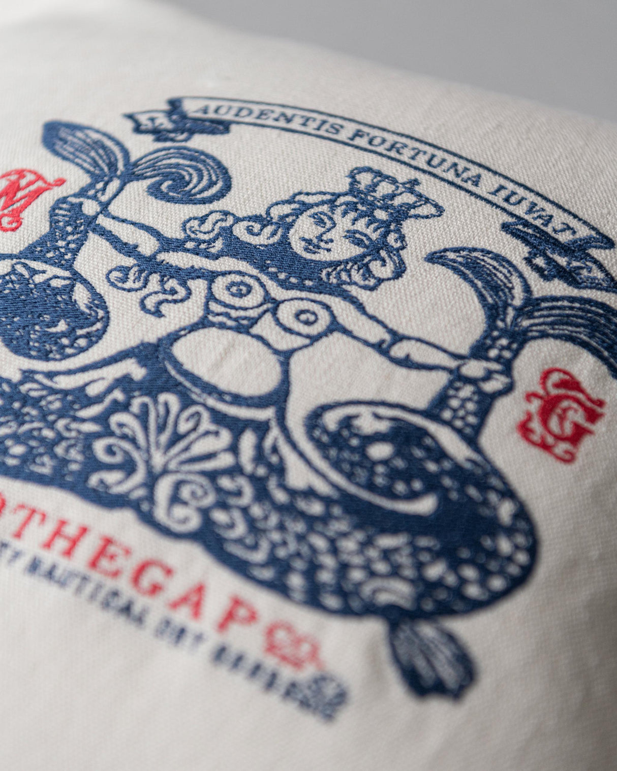 MindTheGap SIRENE Cushions Pillow