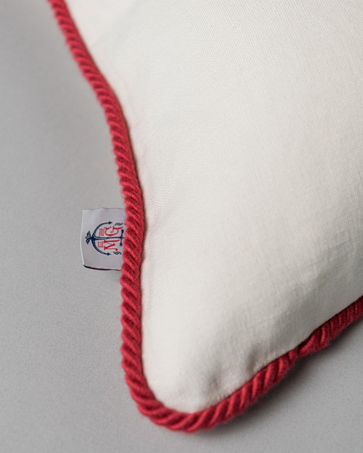 MindTheGap SIRENE Cushions Pillow