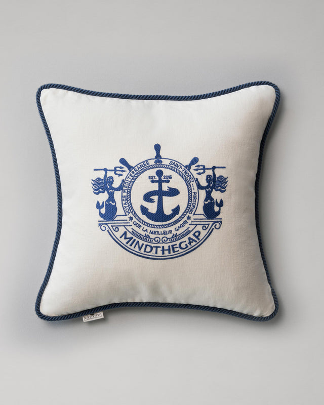 MindTheGap VOYAGE Cushions Pillow