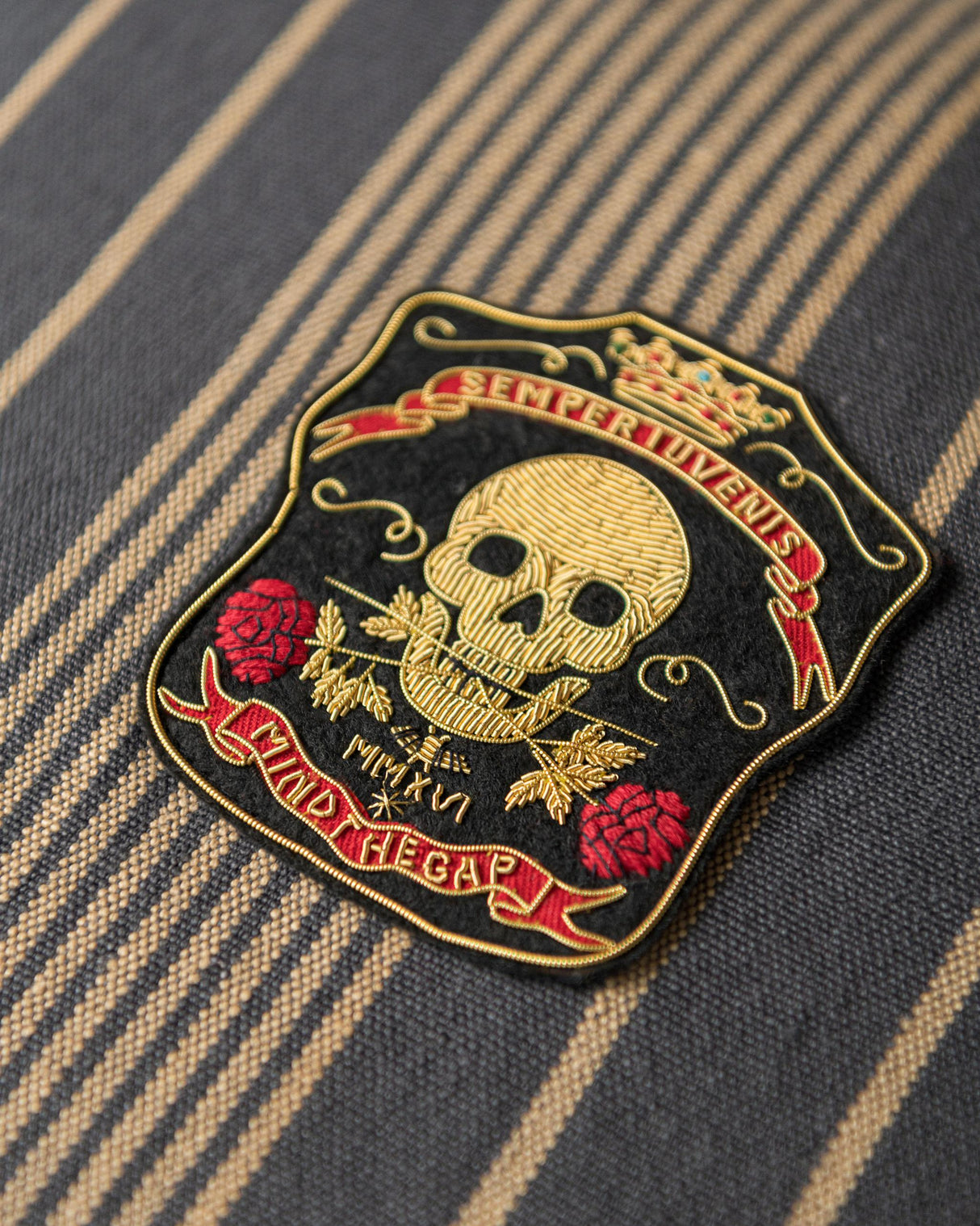 MindTheGap NEWPORT STRIPES Cushions Pillow