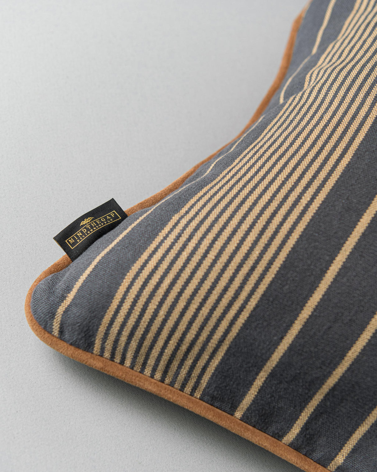 MindTheGap NEWPORT STRIPES Cushions Pillow
