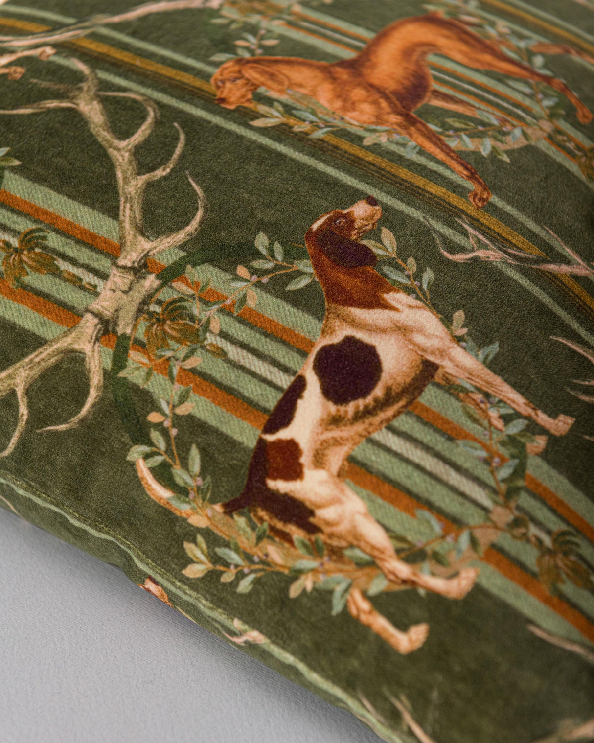 MindTheGap MOUNTAIN DOGS Cypress Green Cushions Pillow