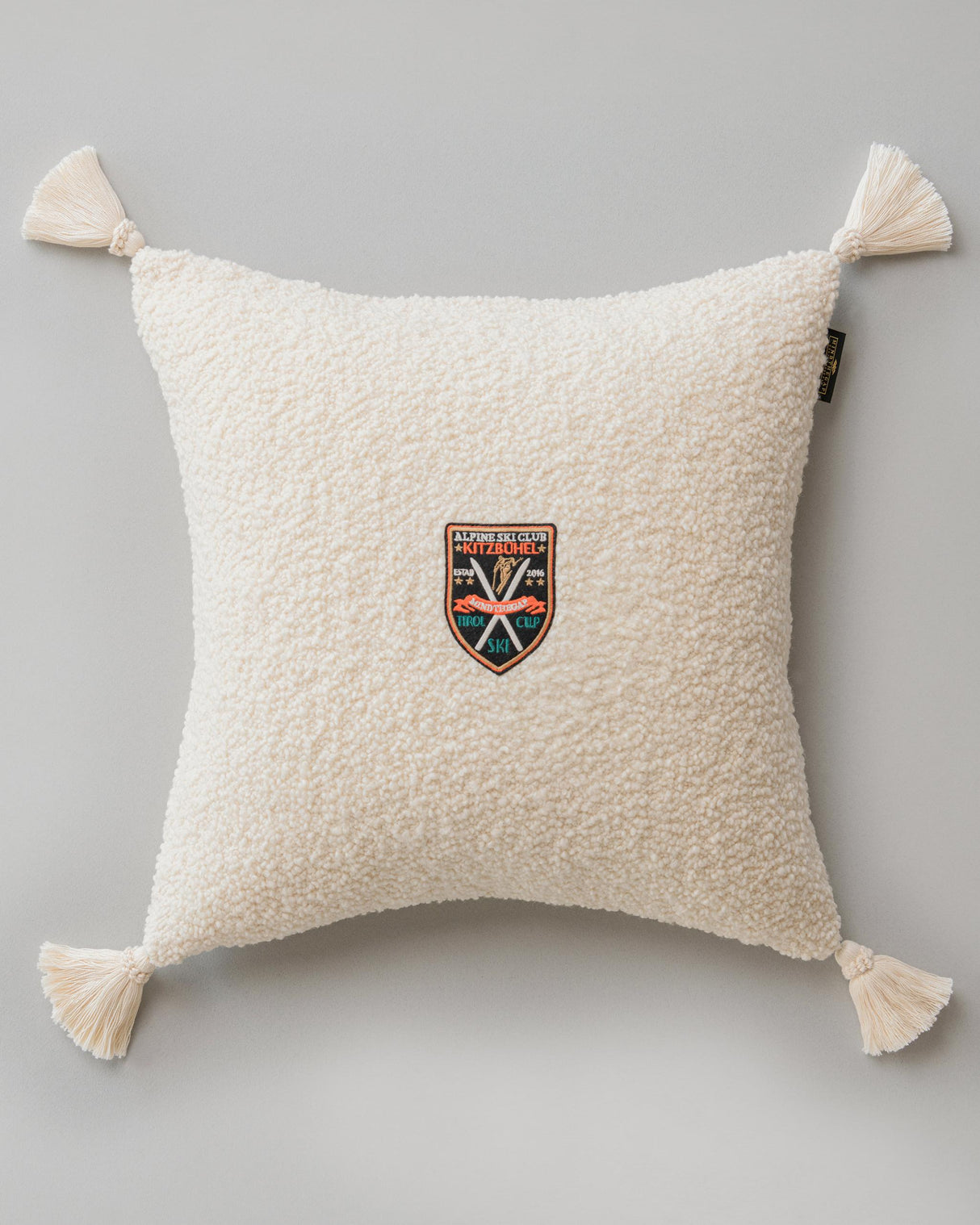 MindTheGap SCHAFFELL Cushions Pillow