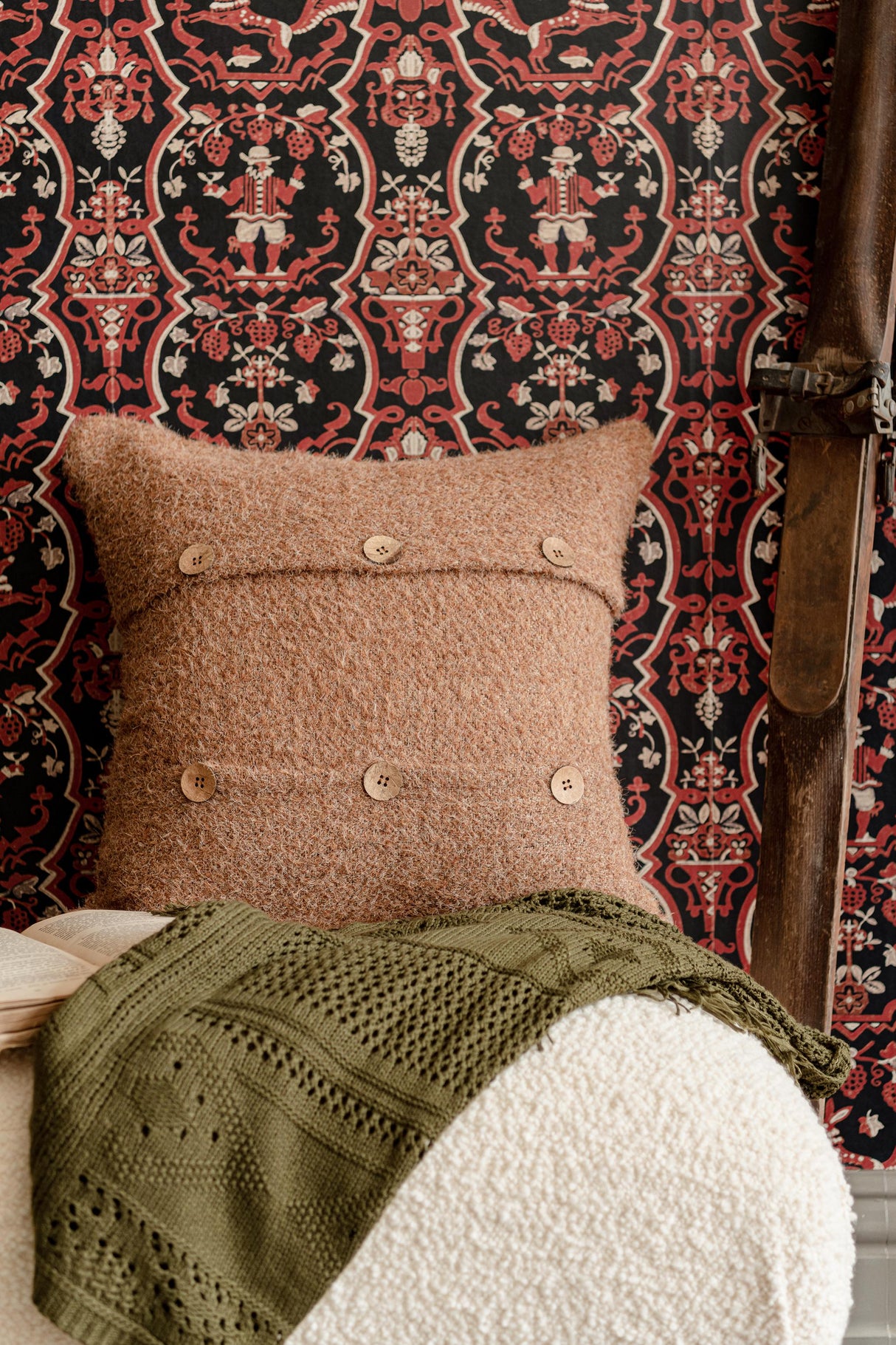 MindTheGap DECKE Cushions Pillow