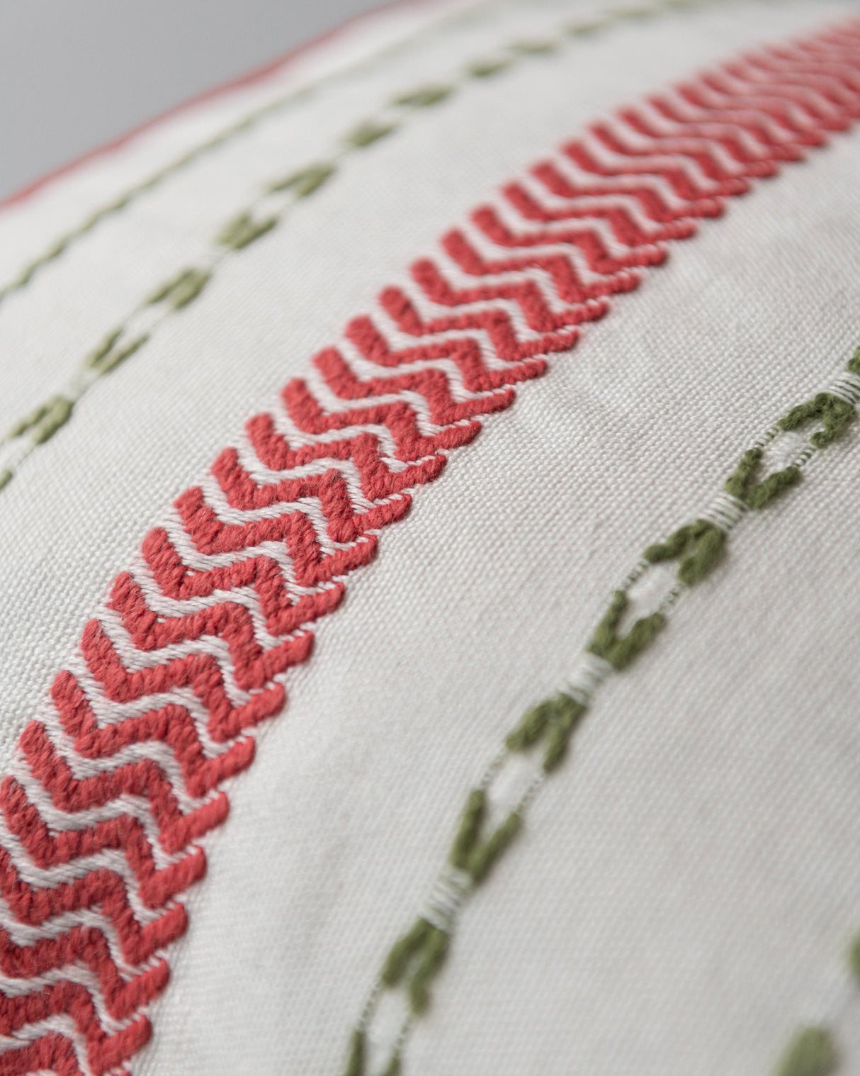 MindTheGap HANDWERKLICH Cushions Pillow