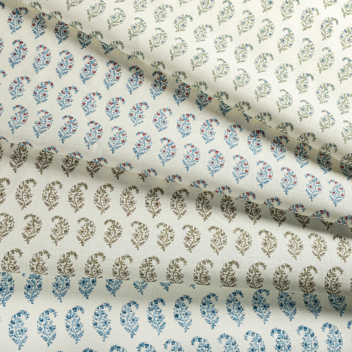 Lee Jofa INDIENNES PAISLEY BERRY Fabric