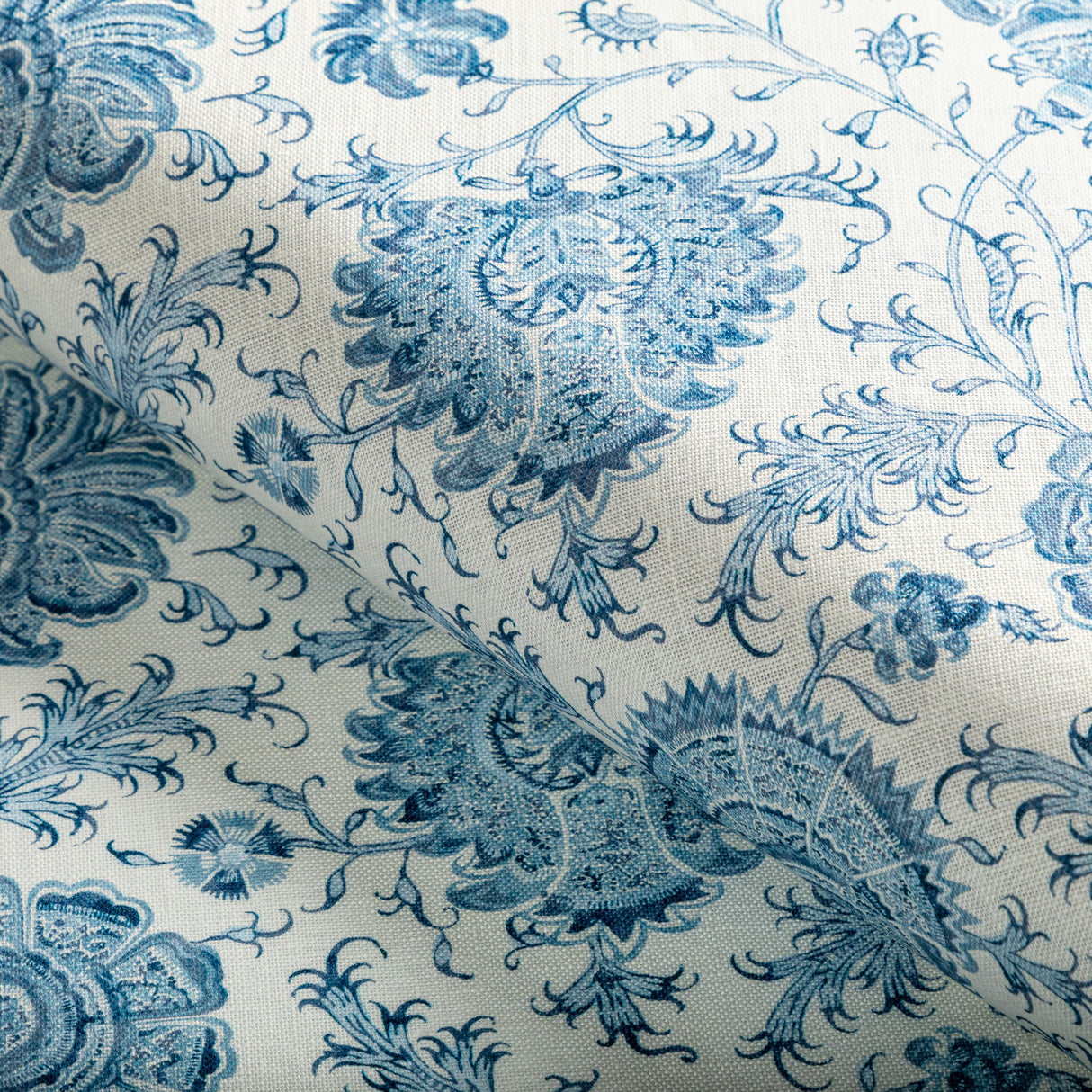 Lee Jofa INDIENNES FLORAL DELFT Fabric