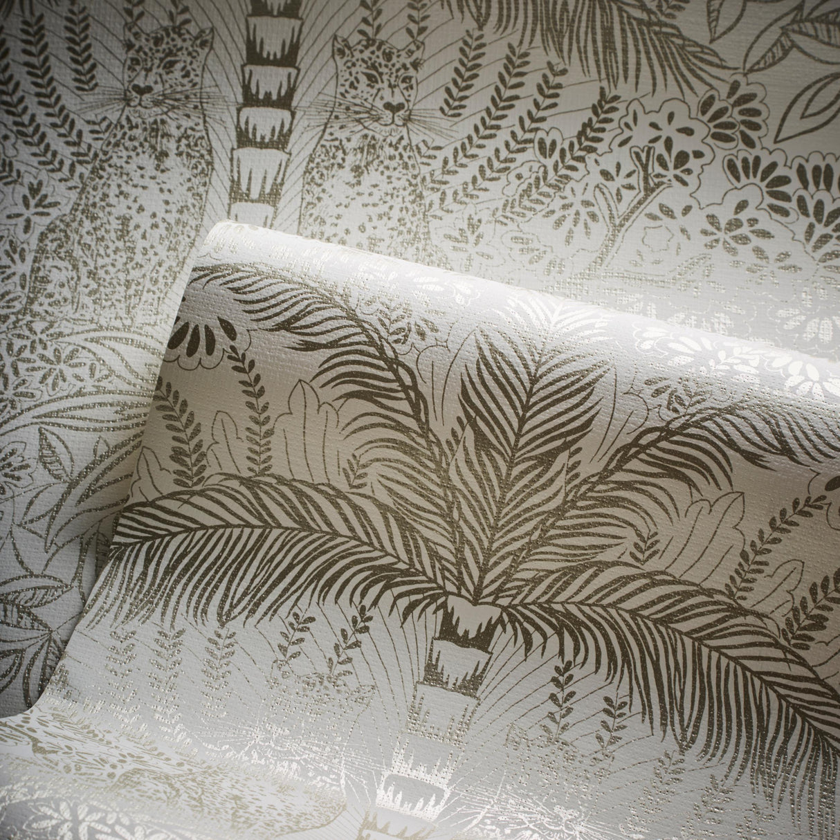 Clarke & Clarke LEOPARDO GOLD/IVORY WP Wallpaper